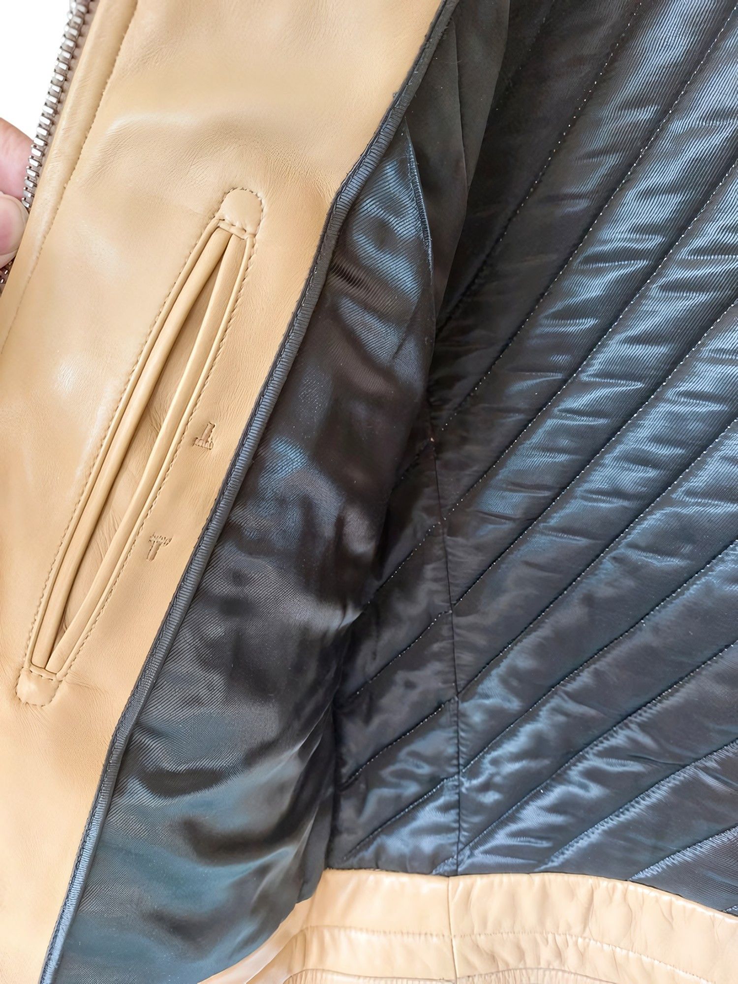Tom Ford QUILTED LEATHER BIKER JACKET Size US M / EU 48-50 / 2 - 3 Thumbnail