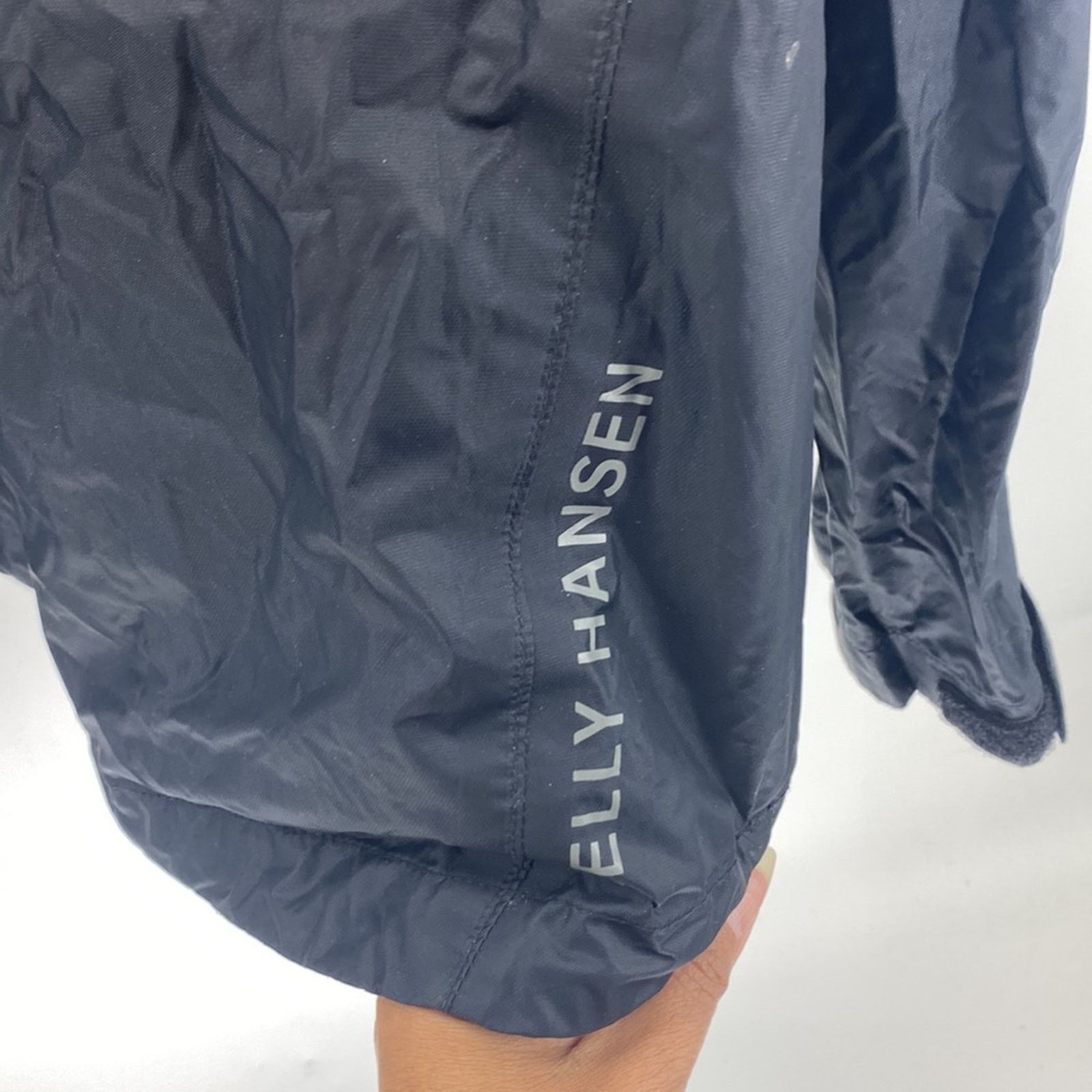 Helly Hansen Helly Hansen packable windbreaker black size m gorpcore Size US M / EU 48-50 / 2 - 11 Thumbnail