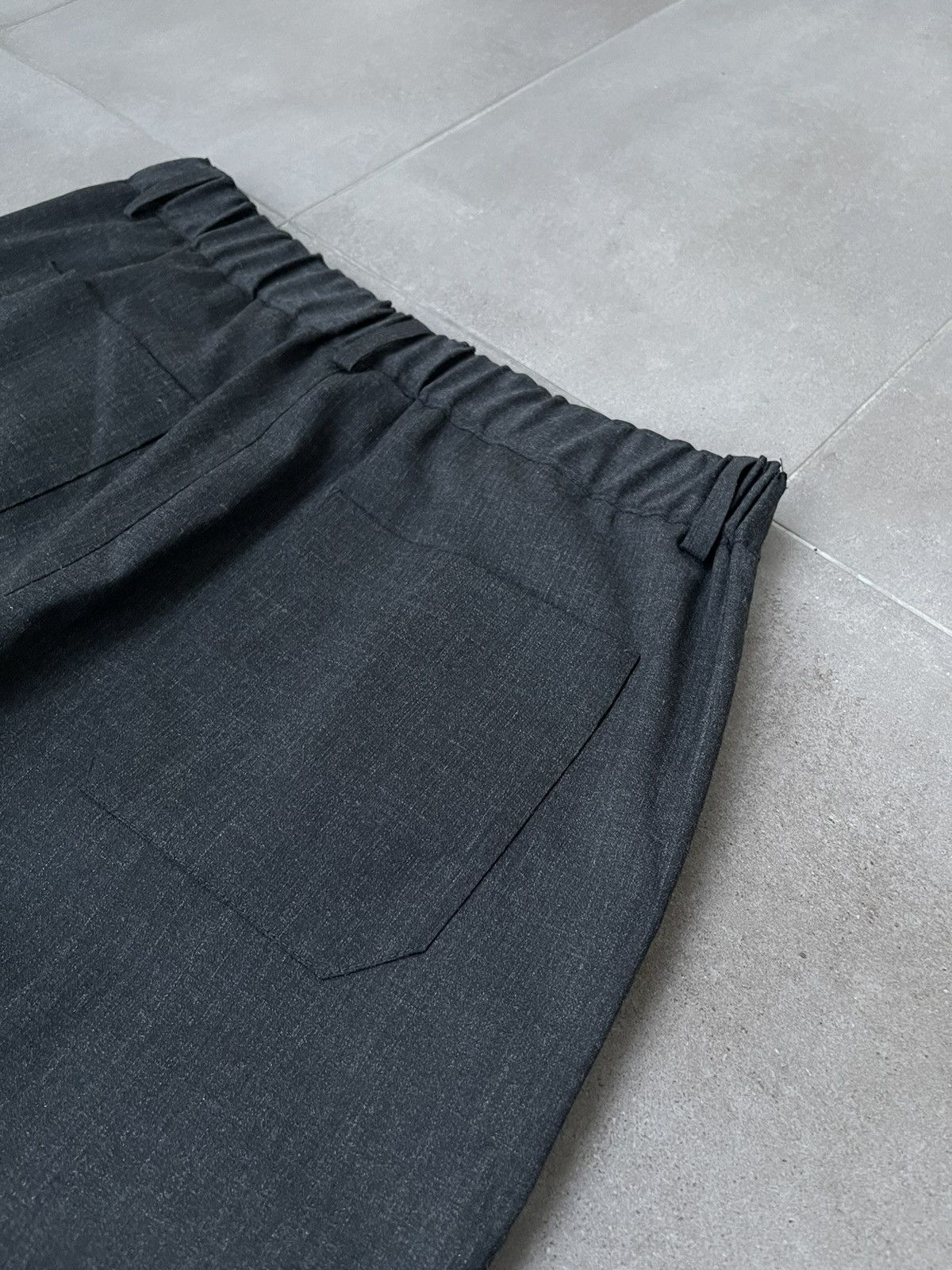 Han Kjobenhavn !DS! AW22 Han Kjobenhavn Tapered Dark Grey Trousers Size US 32 / EU 48 - 13 Thumbnail