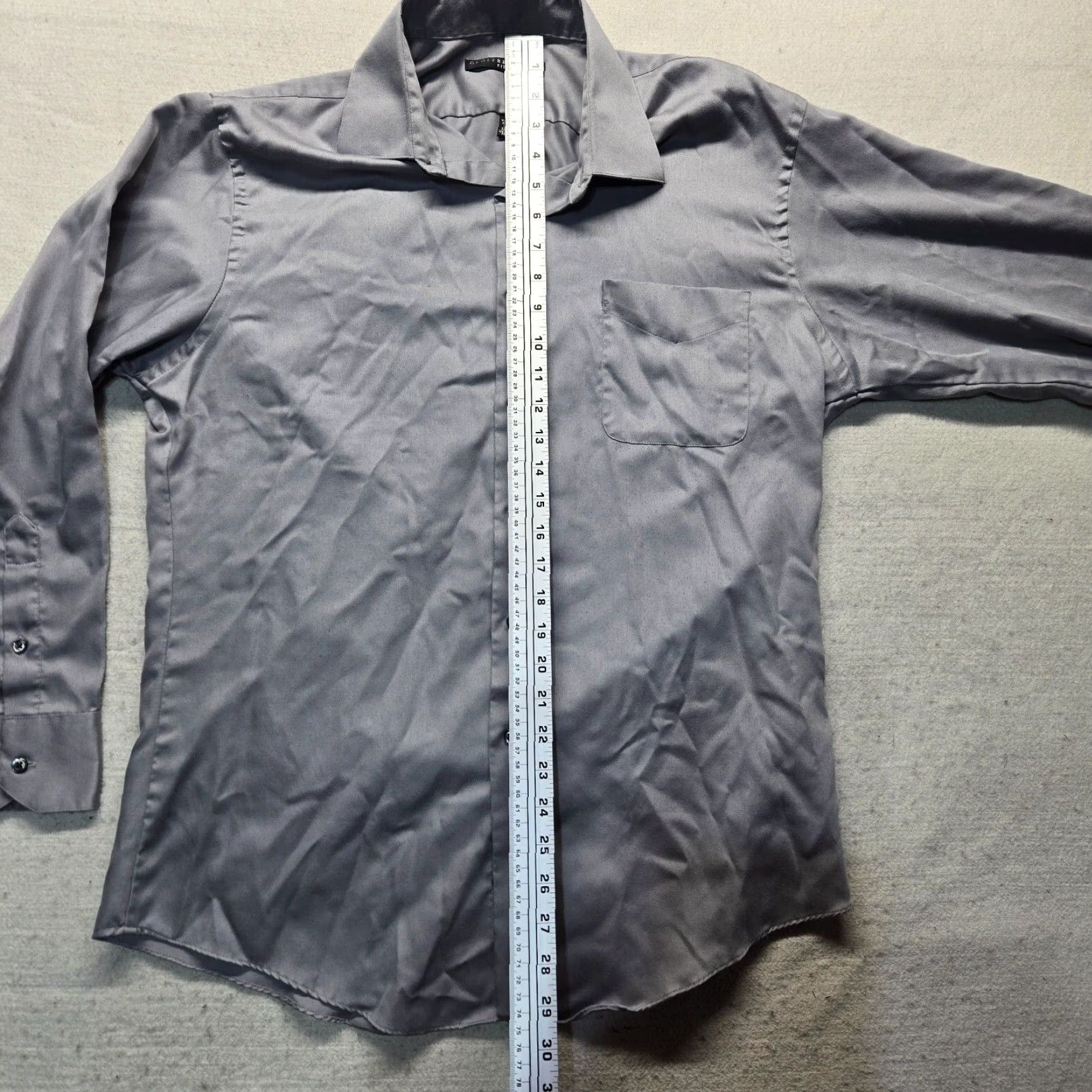 Geoffrey Beene VINTAGE Geoffrey Beene Dress Shirt Long Sleeve Adult Men's Gray 16.5 Wrinkle Resistant Business Formal Classic Fit Size US L / EU 52-54 / 3 - 6 Thumbnail