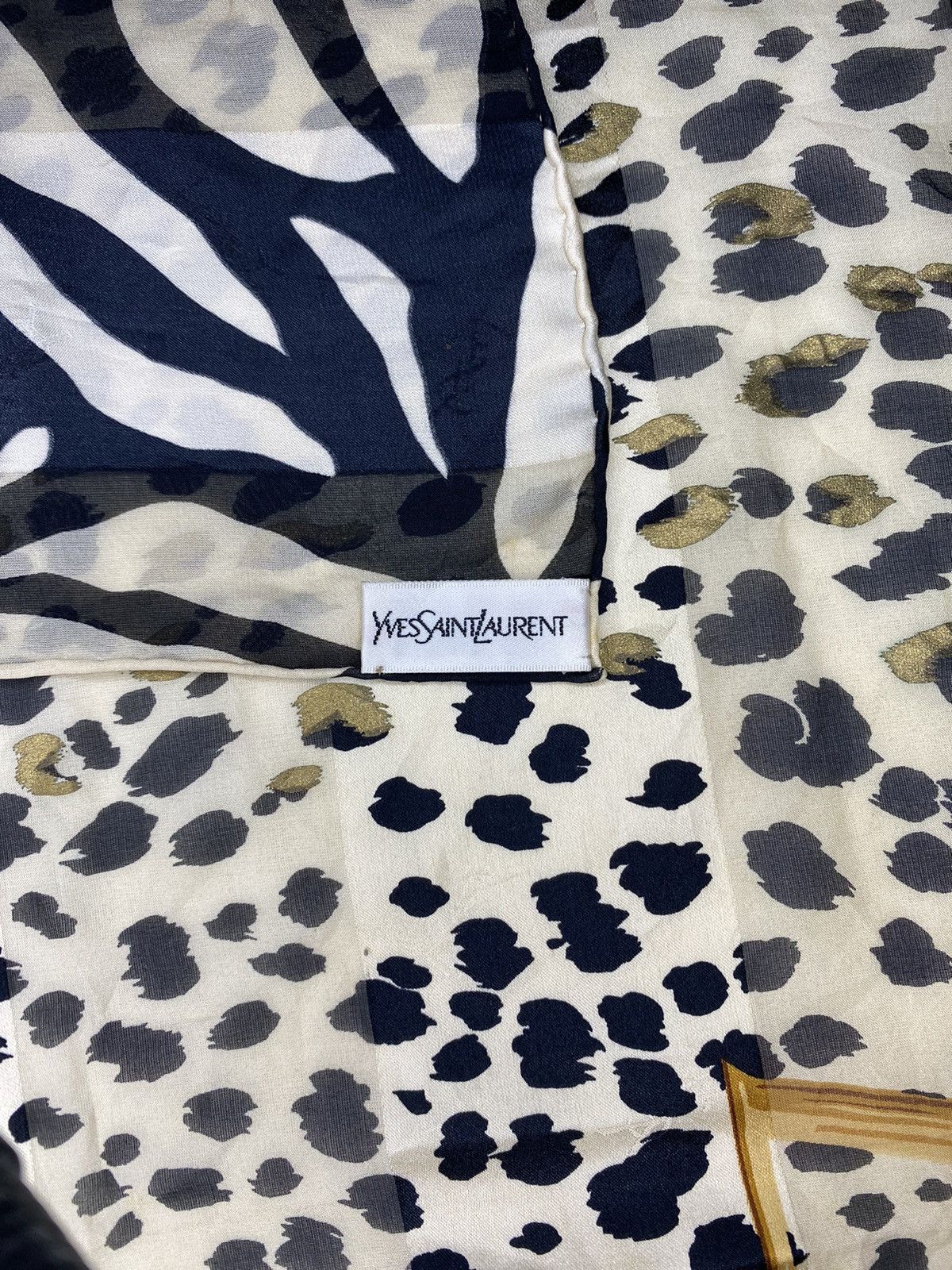 Yves Saint Laurent Vintage Yves Saint Laurent Leopard Silk Scarf Scarves Size ONE SIZE - 9 Thumbnail