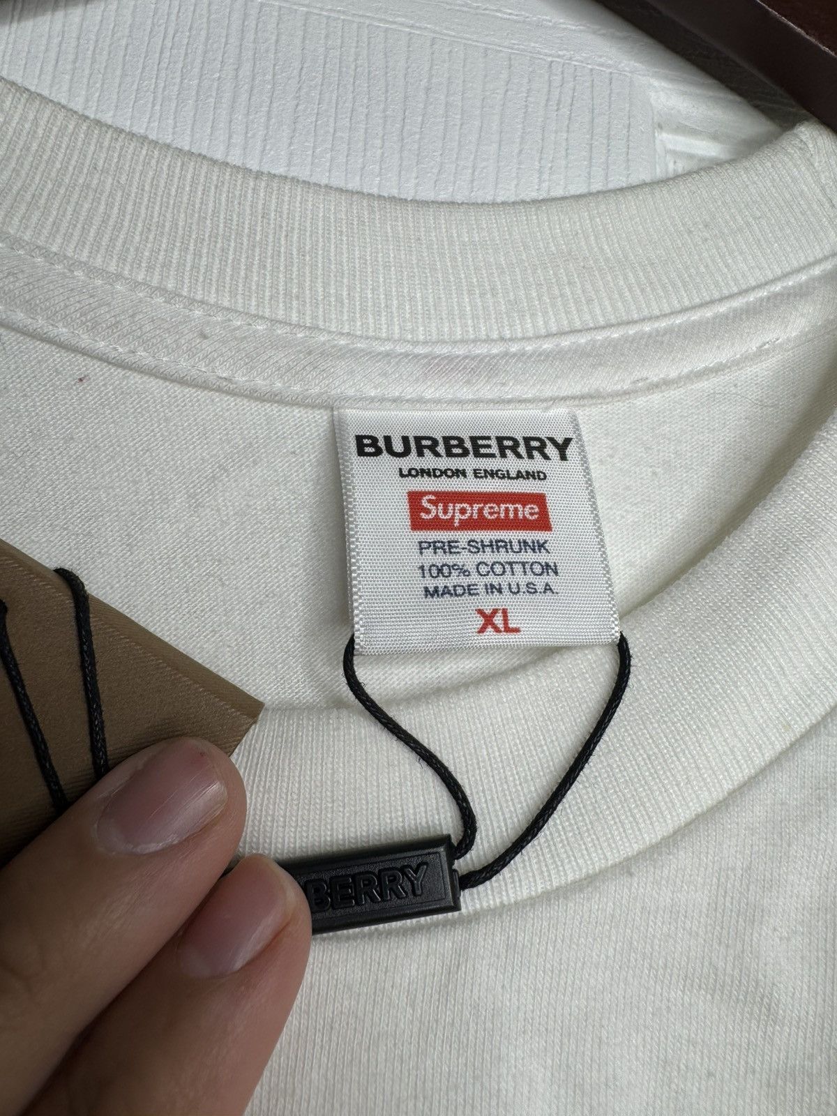 Burberry × Supreme Burberry x supreme tee size XL Size US XL / EU 56 / 4 - 5 Thumbnail