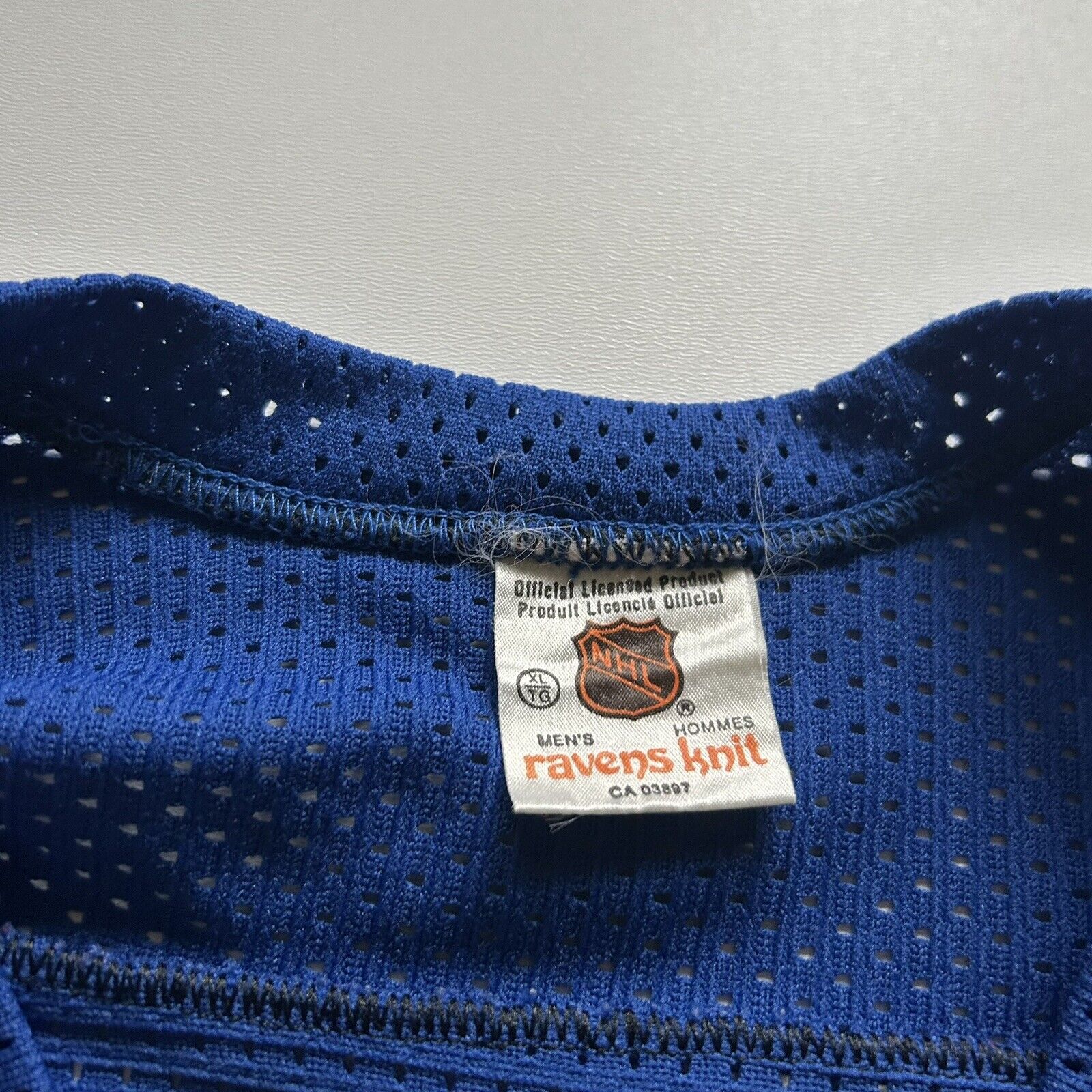 Ccm Vintage Toronto Maple Leafs NHL Hockey Jersey Large Blue Size US L / EU 52-54 / 3 - 7 Thumbnail