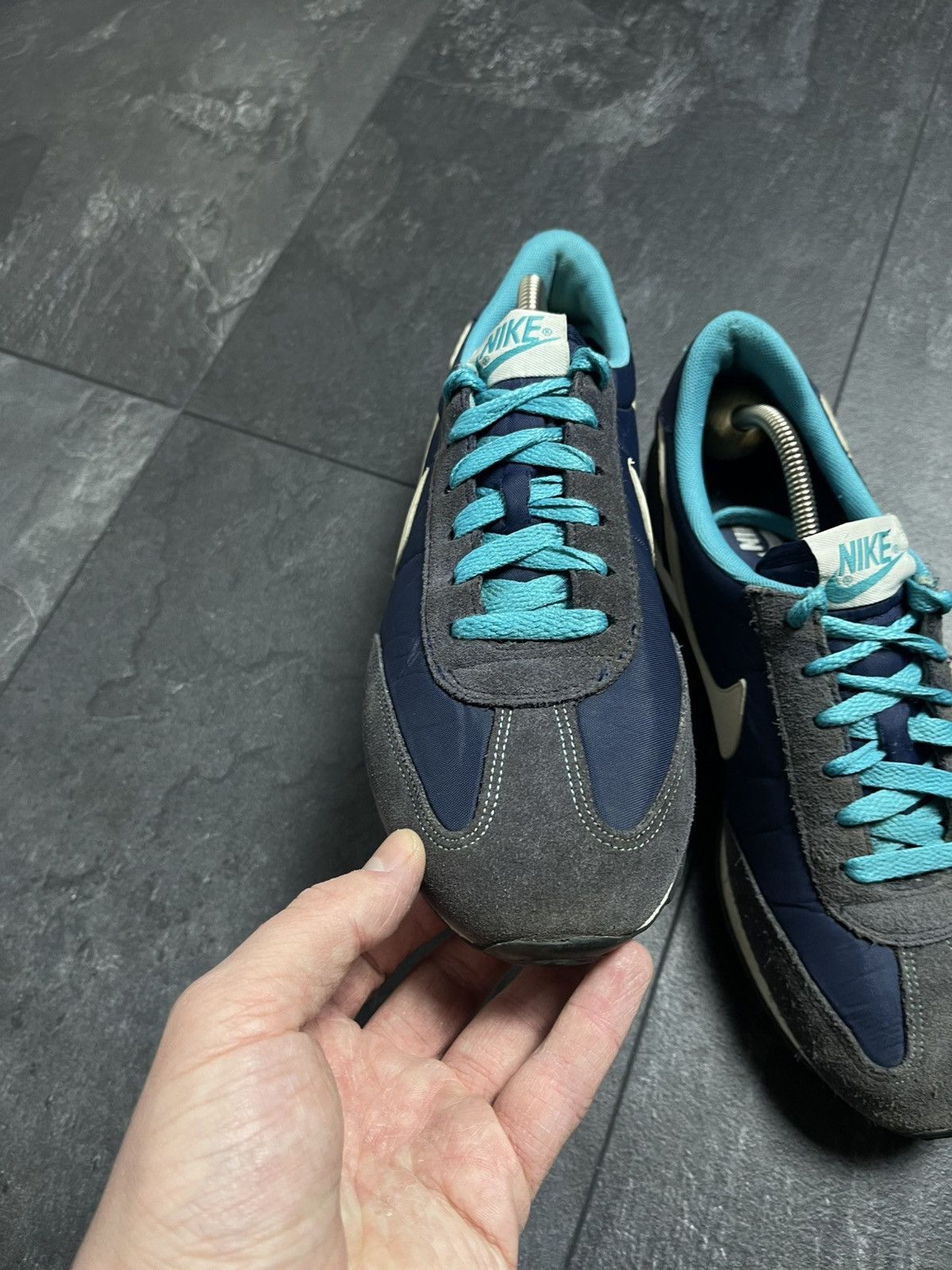 Streetwear Nike vintage low top 90s sneakers Size US 7 / EU 40 - 5 Thumbnail