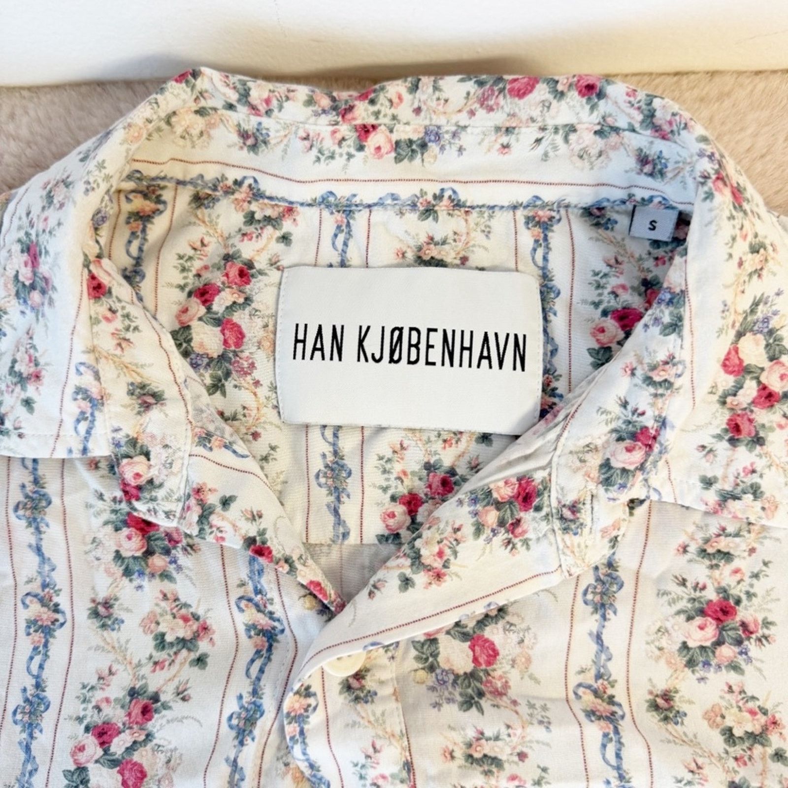 Han Kjobenhavn HAN KJOBENHAVN Boxy Floral Button Down Shirt Size Small Size US S / EU 44-46 / 1 - 5 Thumbnail