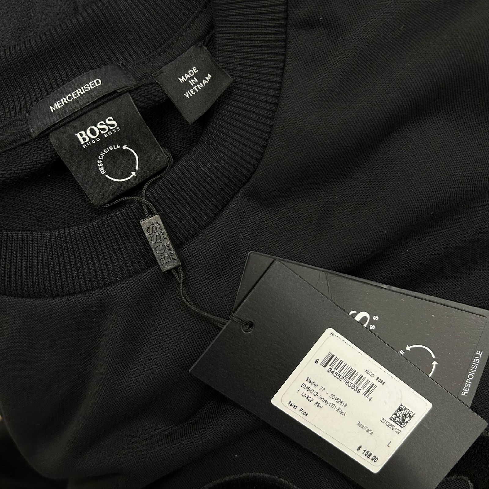 Hugo Boss New Hugo Boss Black Patch Crewneck sweater Pullover Large L Size US L / EU 52-54 / 3 - 3 Thumbnail