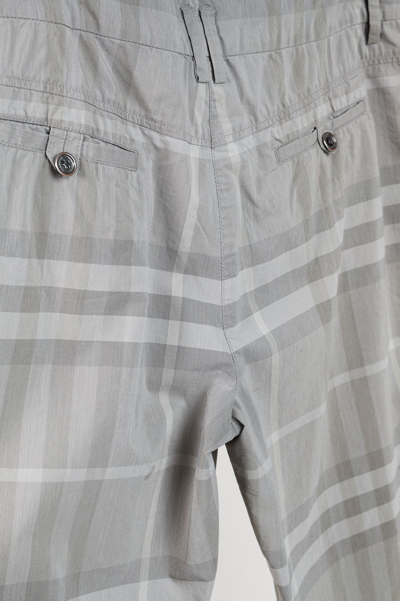 Burberry Burberry Slim City Grey Check Bermuda Shorts Size 34" / US 12 / IT 48 - 6 Thumbnail