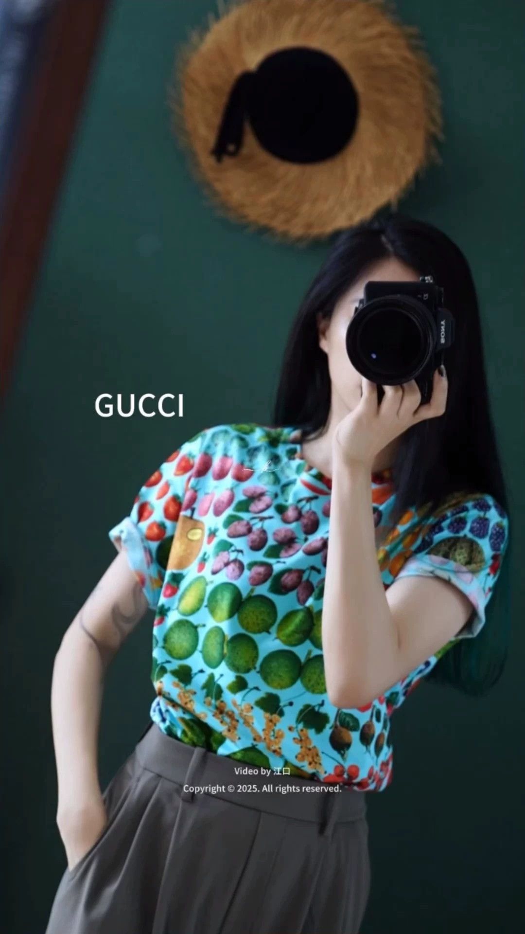 Gucci Gucci 1996 Fruit Print T-Shirt L Unworn Size L / US 10 / IT 46 - 1 Thumbnail