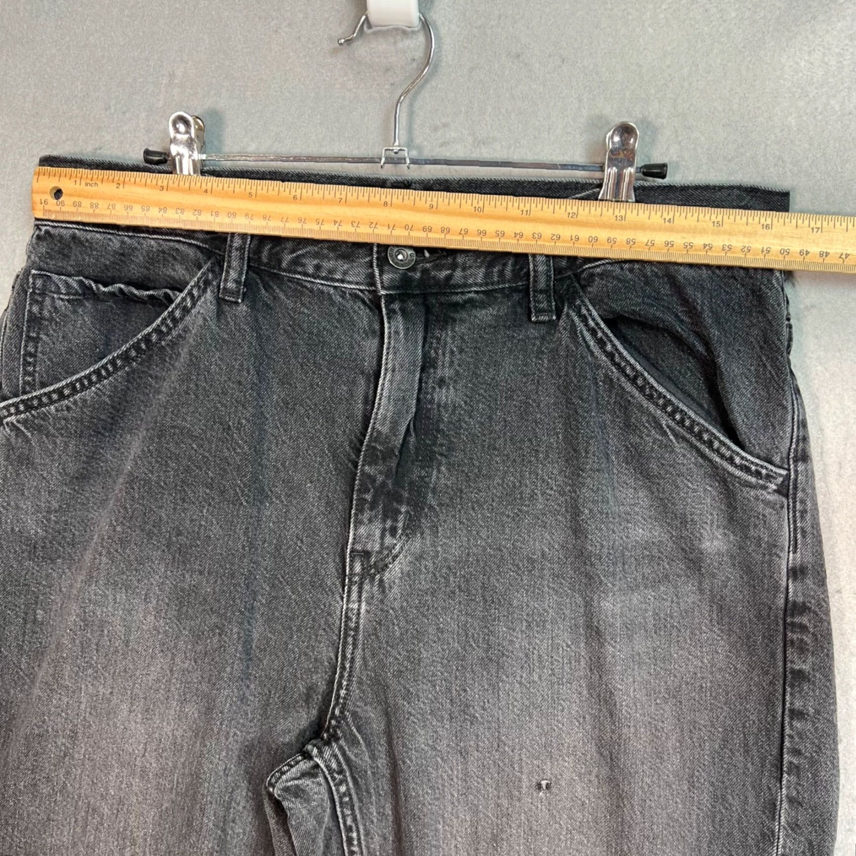 Uniqlo VINTAGE Uniqlo Jeans Adult 32 Gray Denim 100% Cotton Straight Leg 5-Pocket Mens Size US 32 / EU 48 - 5 Thumbnail