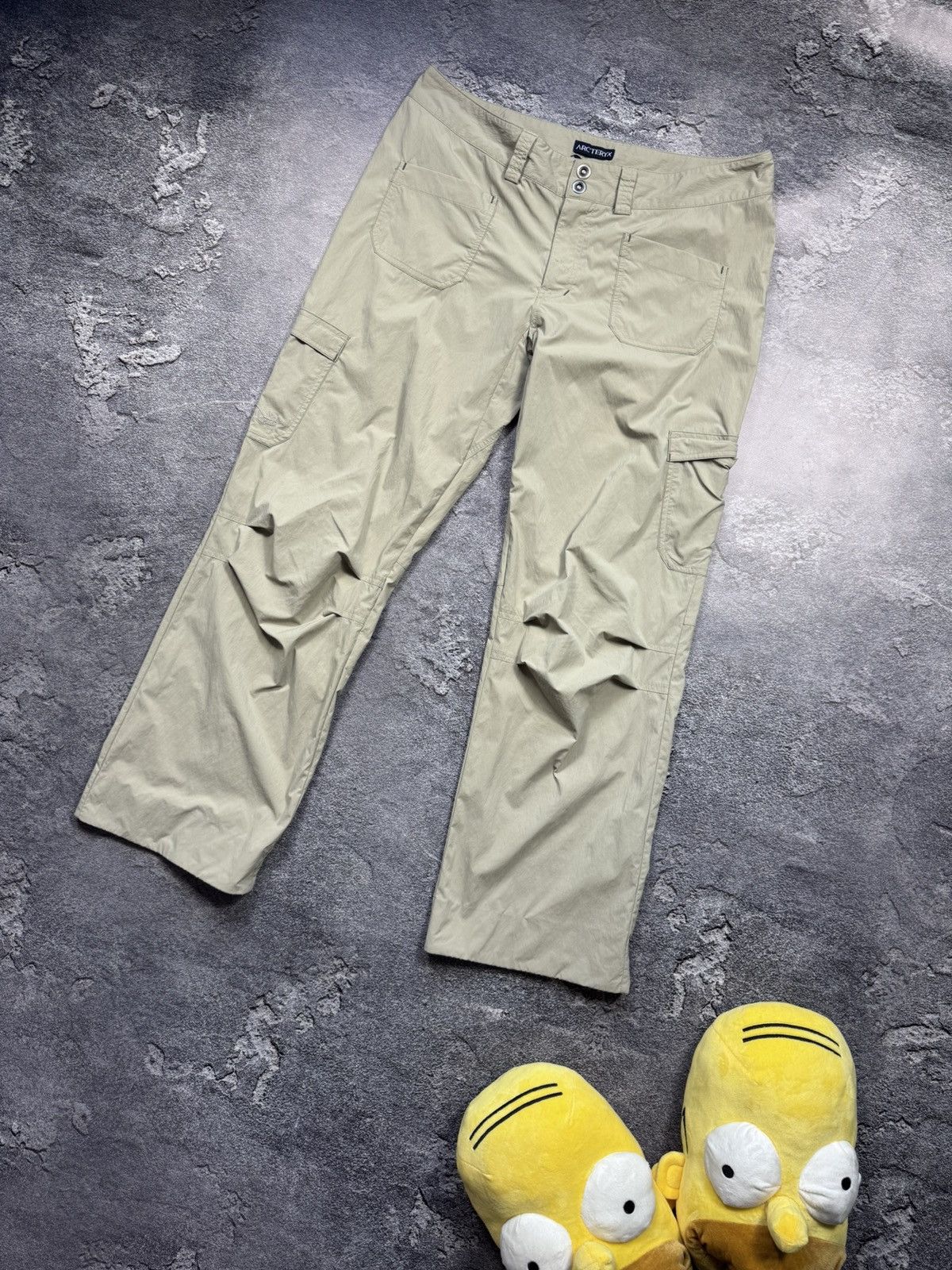 Arc'teryx Arc'teryx Women's Cargo Pants — Sahara Tan Size 30" / US 8 / IT 44 - 1 Thumbnail