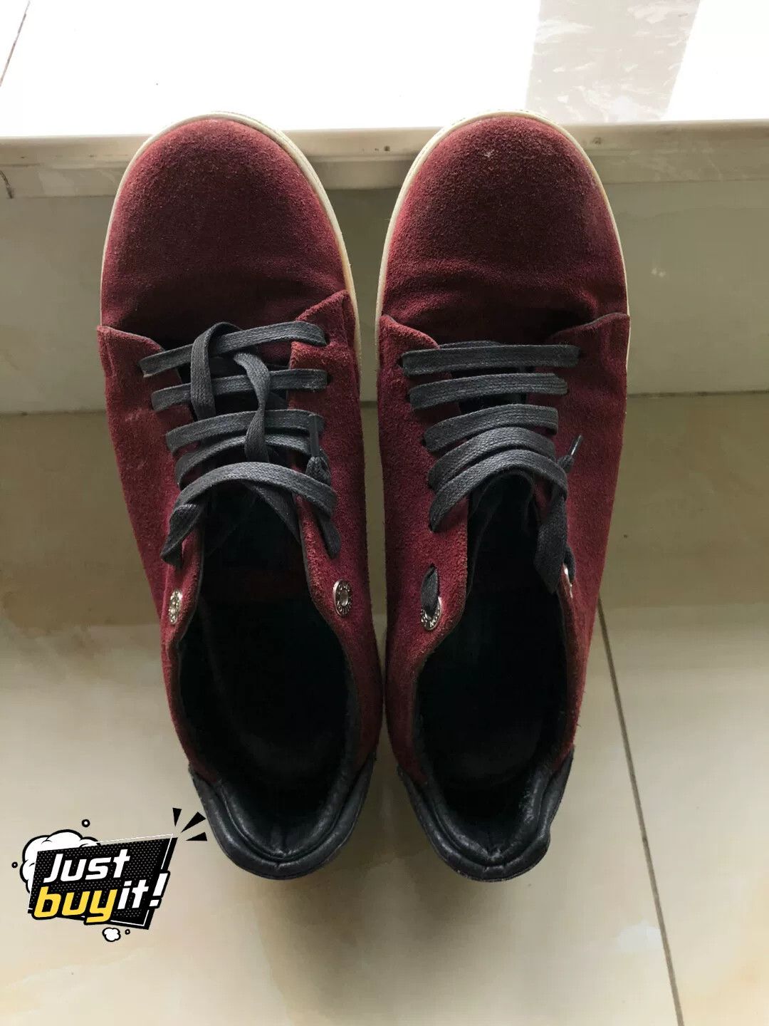 Louis Vuitton Louis Vuitton Men's Burgundy Sneakers Size US 8 / EU 41 - 1 Thumbnail