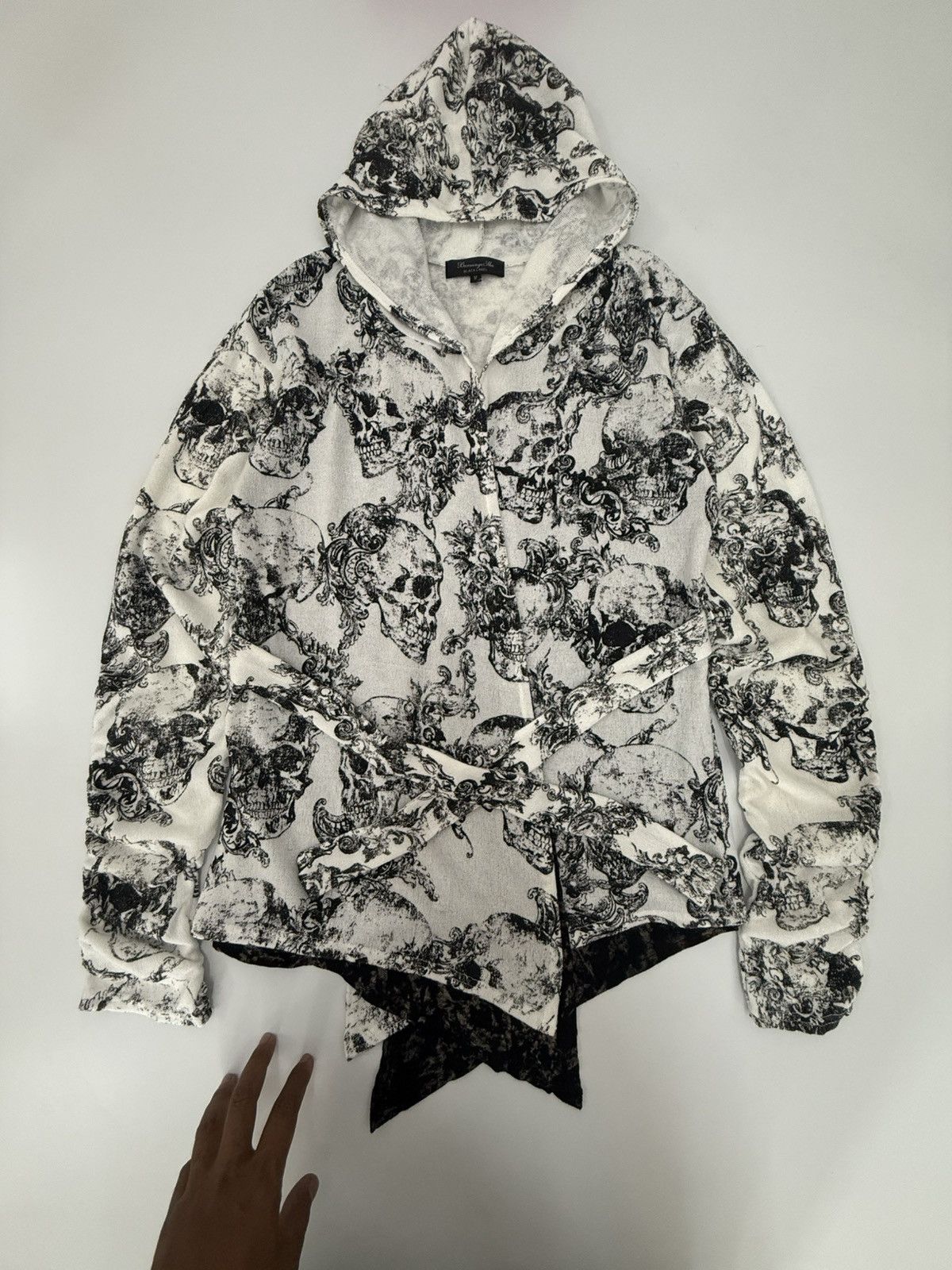 14th Addiction Bernings Sho Skull Hood Wrap Robe Jacket Jpn A/Garde Gothic Size US S / EU 44-46 / 1 - 9 Thumbnail