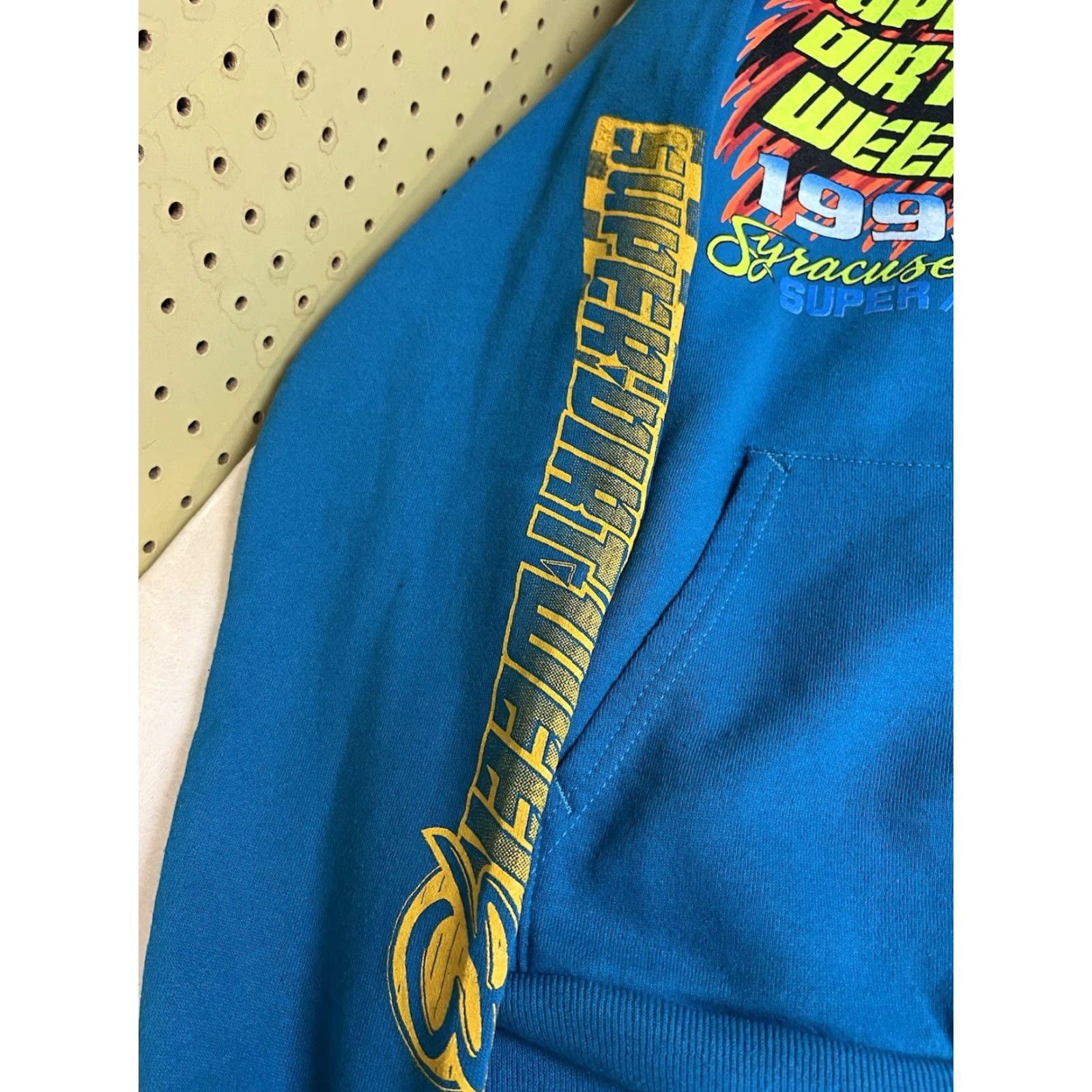 Hanes VINTAGE Syracuse NY Super Nationals Dirt Race Hoodie Sweatshirt 1993 dark Mark Hanes Teal L Men Racing Pullover Hoodie Shirt Mens Size US L / EU 52-54 / 3 - 4 Thumbnail