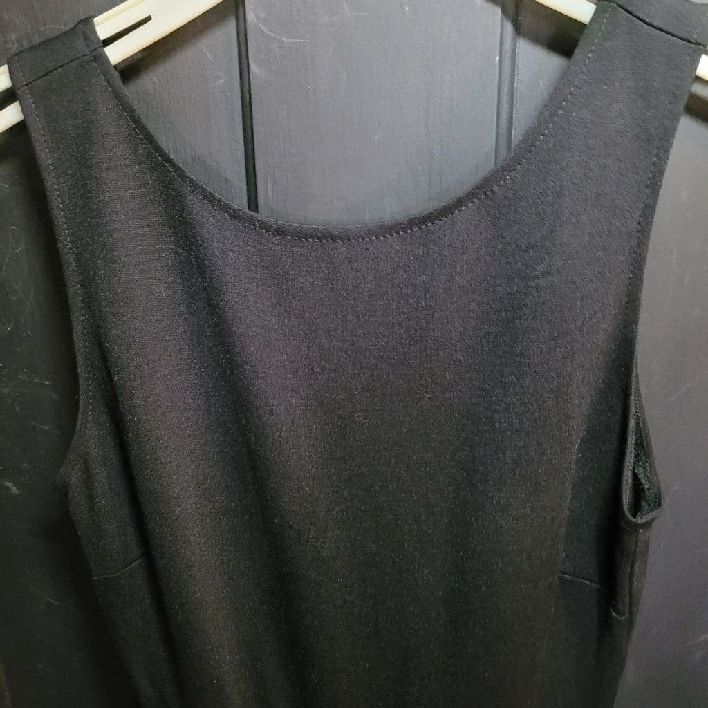 Lord & Taylor Lord & Taylor, little black dress.with netting on skirt.S/P Size XS / US 0-2 / IT 36-38 - 2 Thumbnail