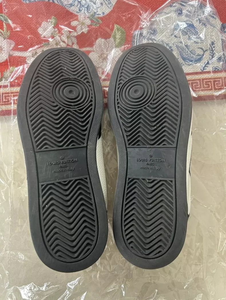 Louis Vuitton Louis Vuitton Classic black and white sneakers Size US 8.5 / EU 41-42 - 4 Thumbnail