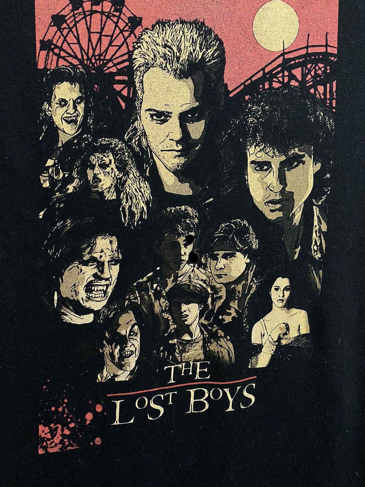 Vintage Vintage The lost boys streetwear movie tee Size US M / EU 48-50 / 2 - 3 Thumbnail