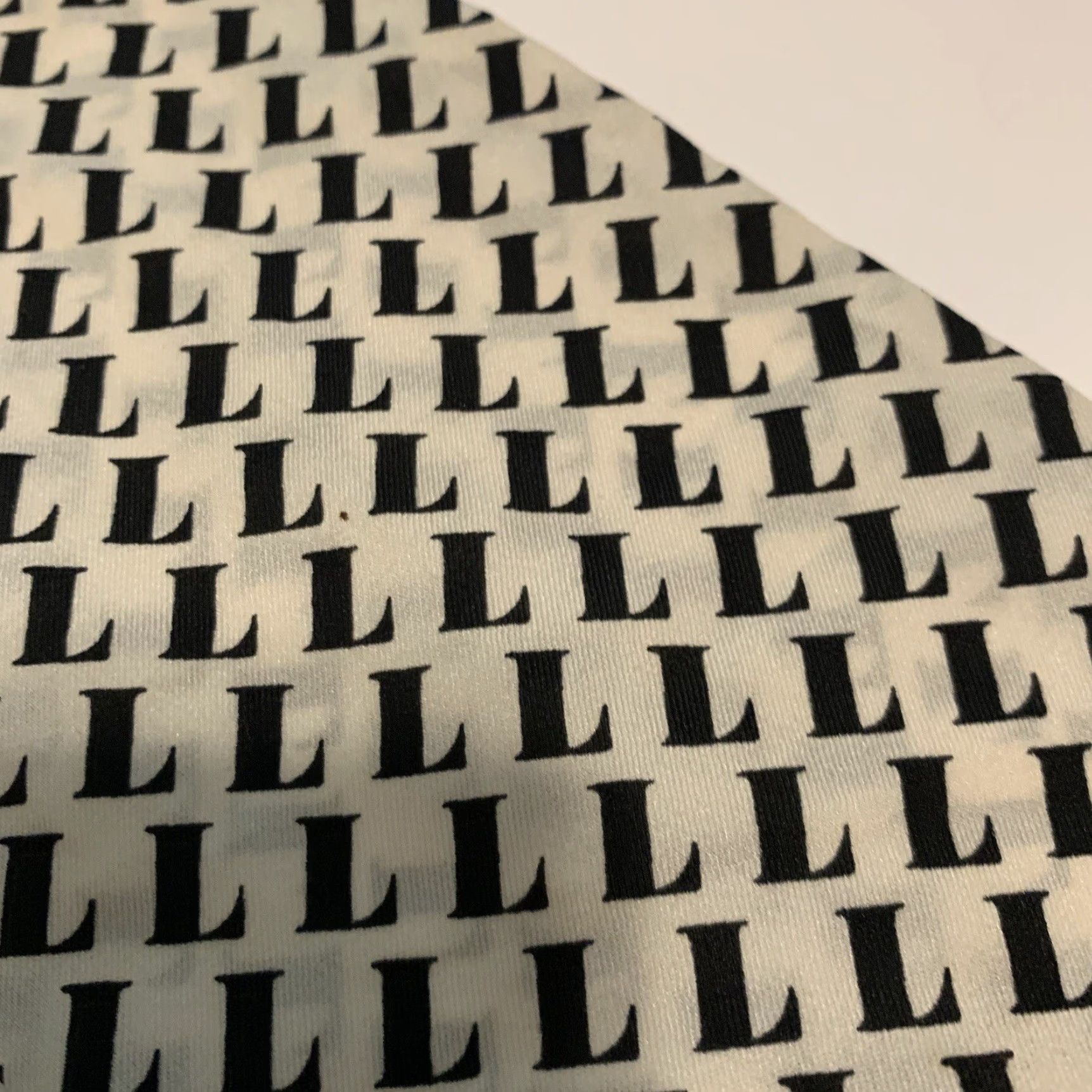 Vintage VINTAGE Morsly New York Scarf Square Scarf Women NY Letter L Print Black White Made In Italy Size ONE SIZE - 7 Thumbnail