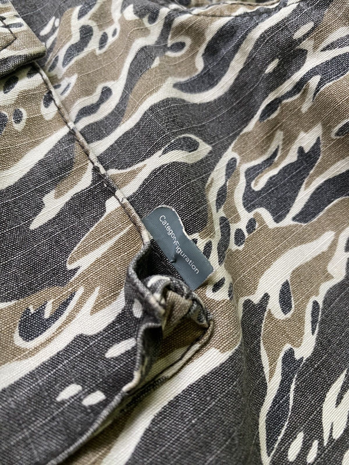 Wtaps Wtaps Buds Tiger Stripe Camo Cotton Issue Shirt Size US L / EU 52-54 / 3 - 8 Thumbnail