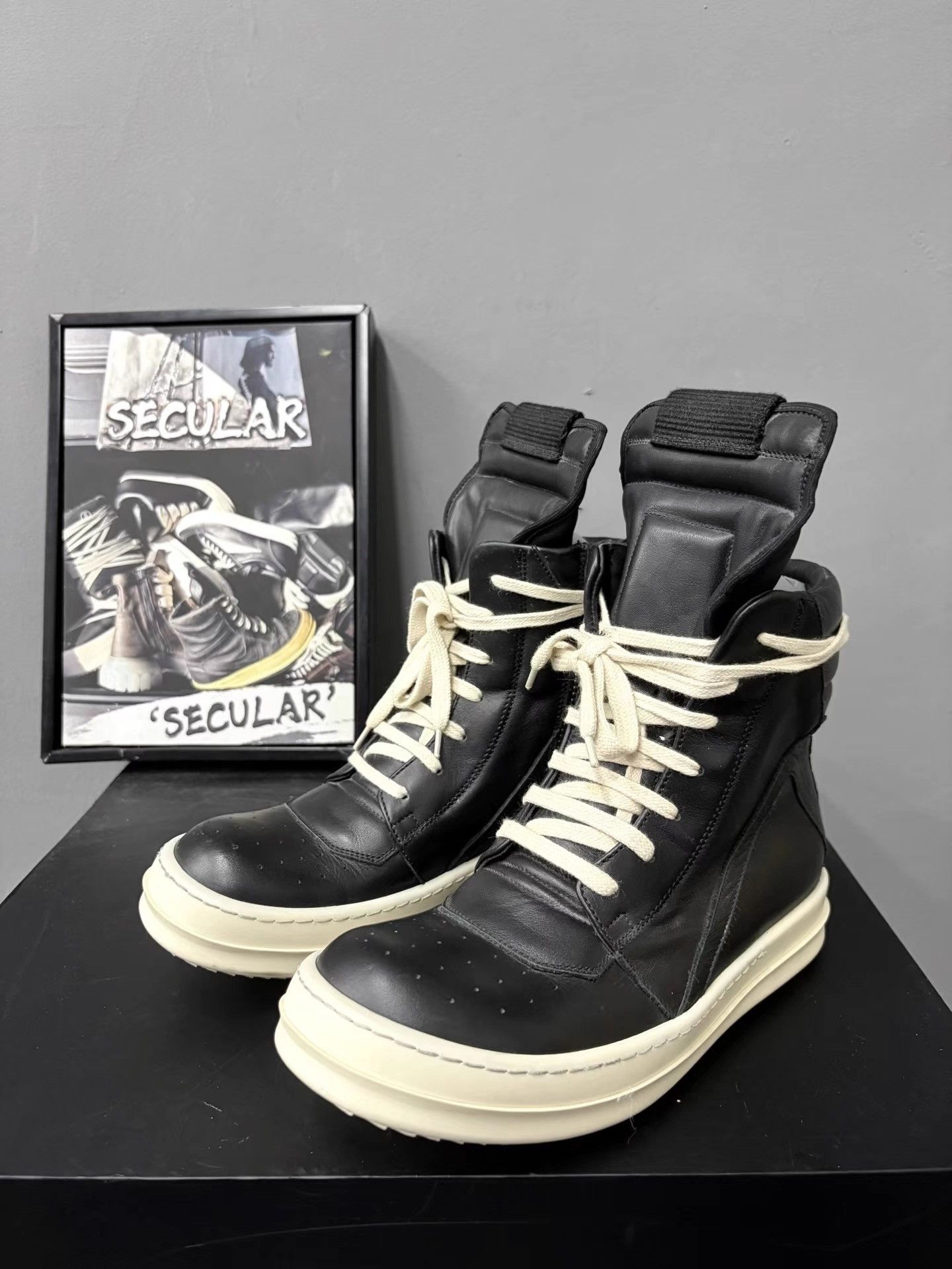 Rick Owens Rick Owens Patent Leather Triangle Sneakers K34 Size US 6 / IT 36 - 1 Thumbnail