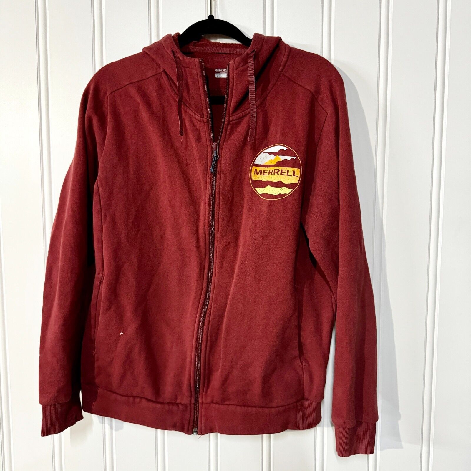 Merrell Merrell Sweater Size Medium Red Full Zip Hooded Graphic Size M / US 6-8 / IT 42-44 - 1 Thumbnail