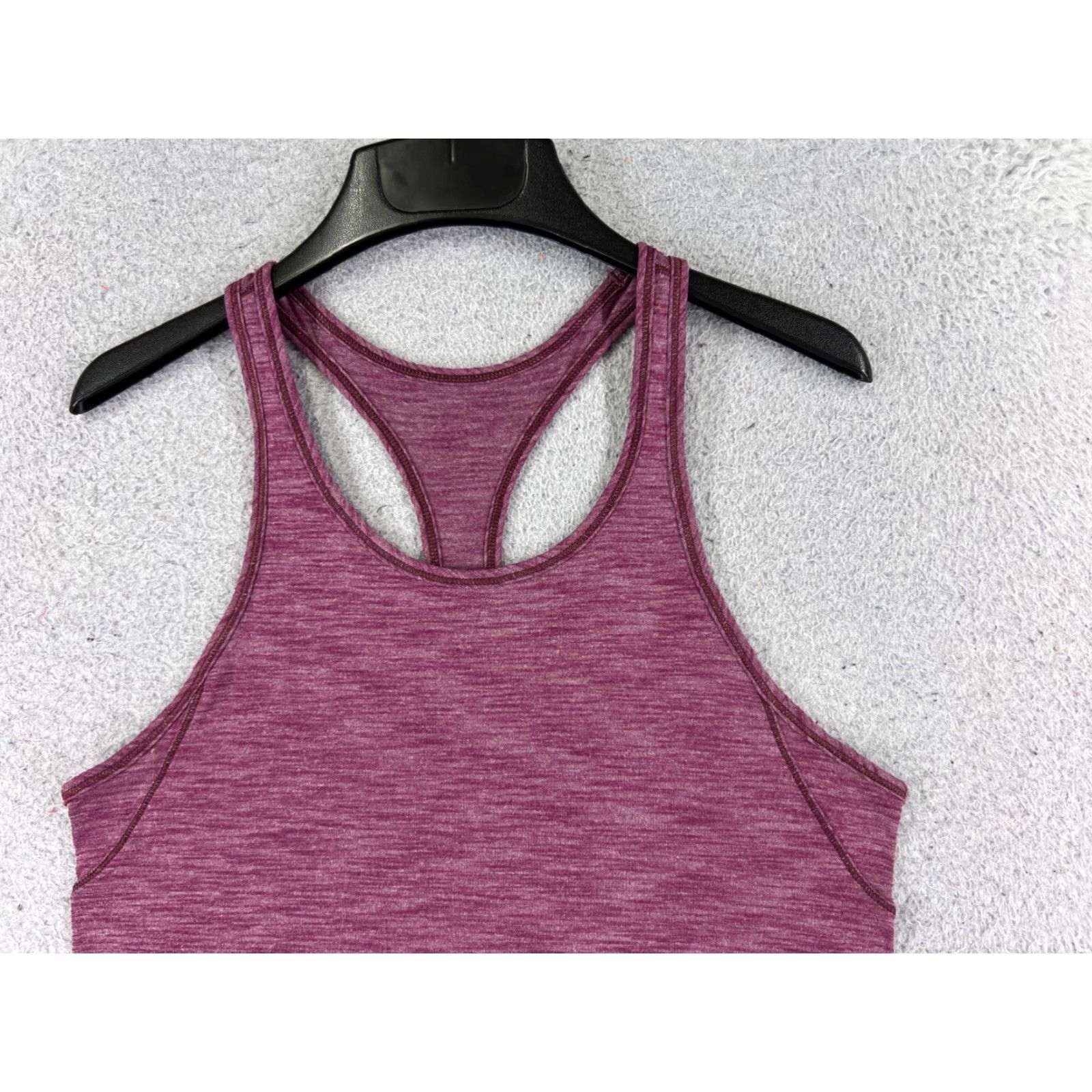 Lululemon Lululemon Shirt Women 4 Purple Long Distance Tank Luon Running Run Racerback Sleeveless Cropped All Seasons Breathable Casual Workwear Size S / US 4 / IT 40 - 4 Thumbnail