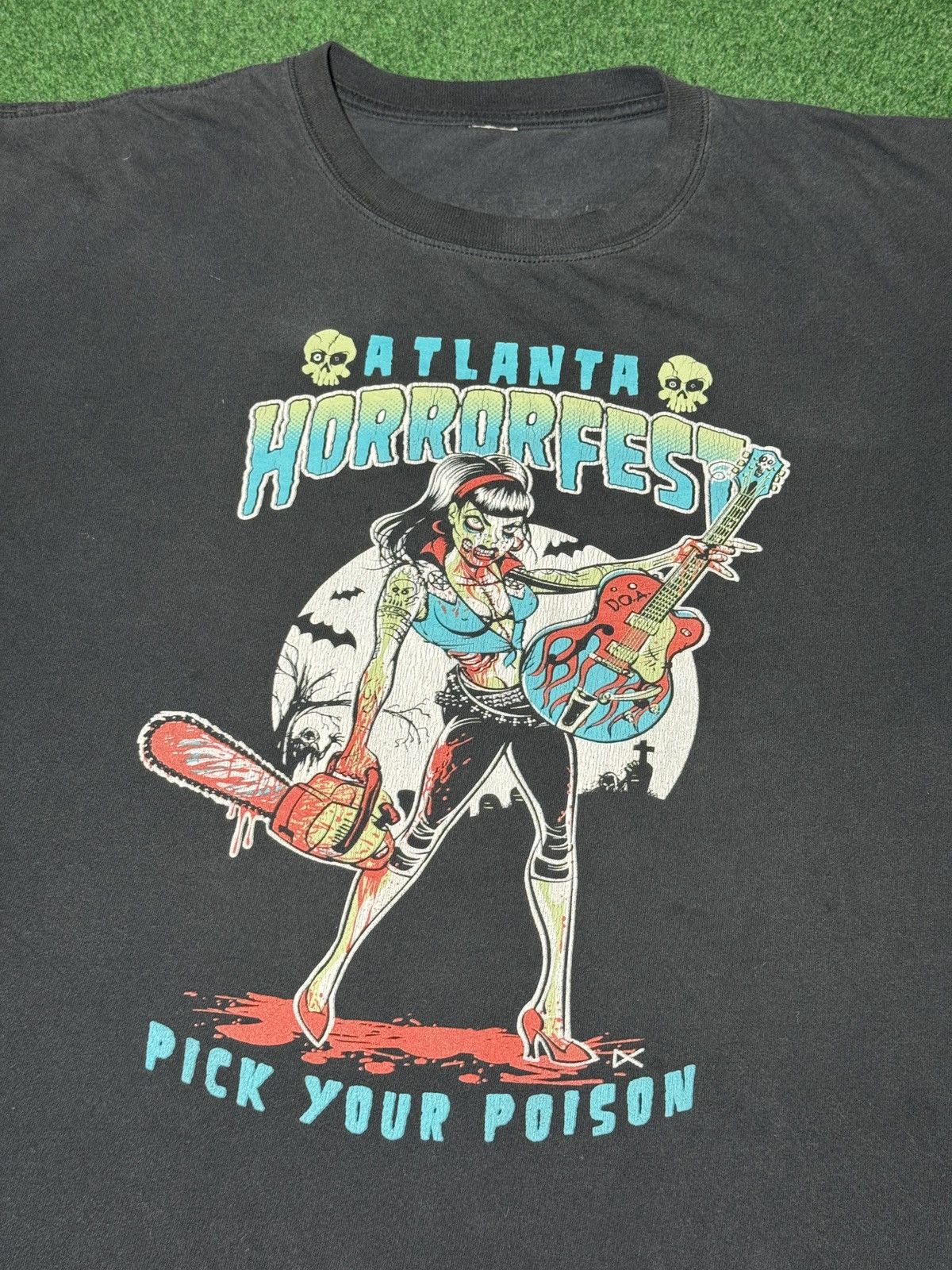 Vintage Y2K Atlanta Horror Fest Zombie Living Dead Girl T Shirt Size US XL / EU 56 / 4 - 2 Thumbnail