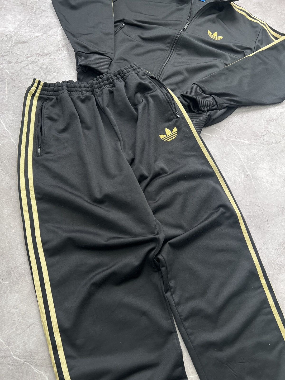 Adidas Adidas retro streetwear ripped JUMPSUIT Y2K hype Size US 34 / EU 50 - 7 Thumbnail