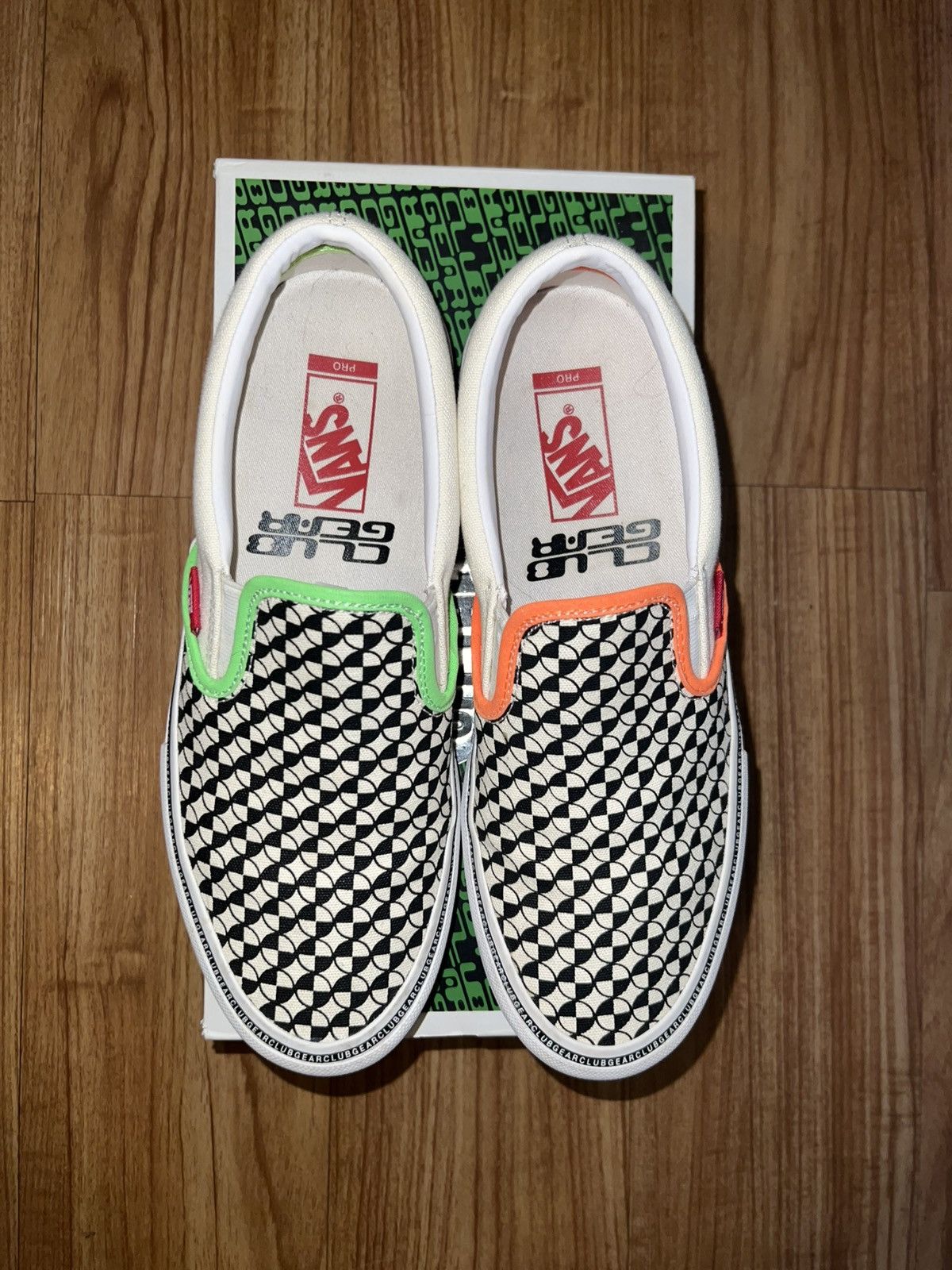 Vans Clubgear X Vans Slip-On Pro Size US 9 / EU 42 - 2 Thumbnail