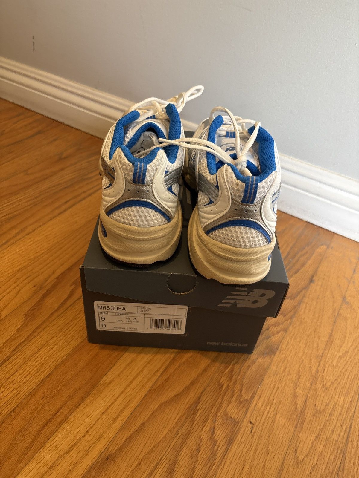 New Balance New balance 530 size 9 white blue Size US 9 / EU 42 - 6 Thumbnail