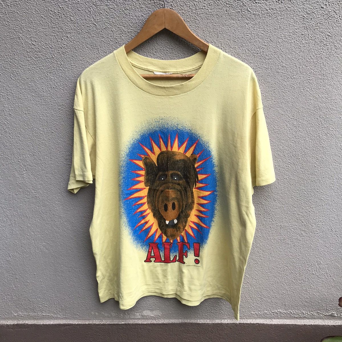 image of Vintag 80's Alf Movie Sitcom Tee in Yellow, Men's (Size Large)
