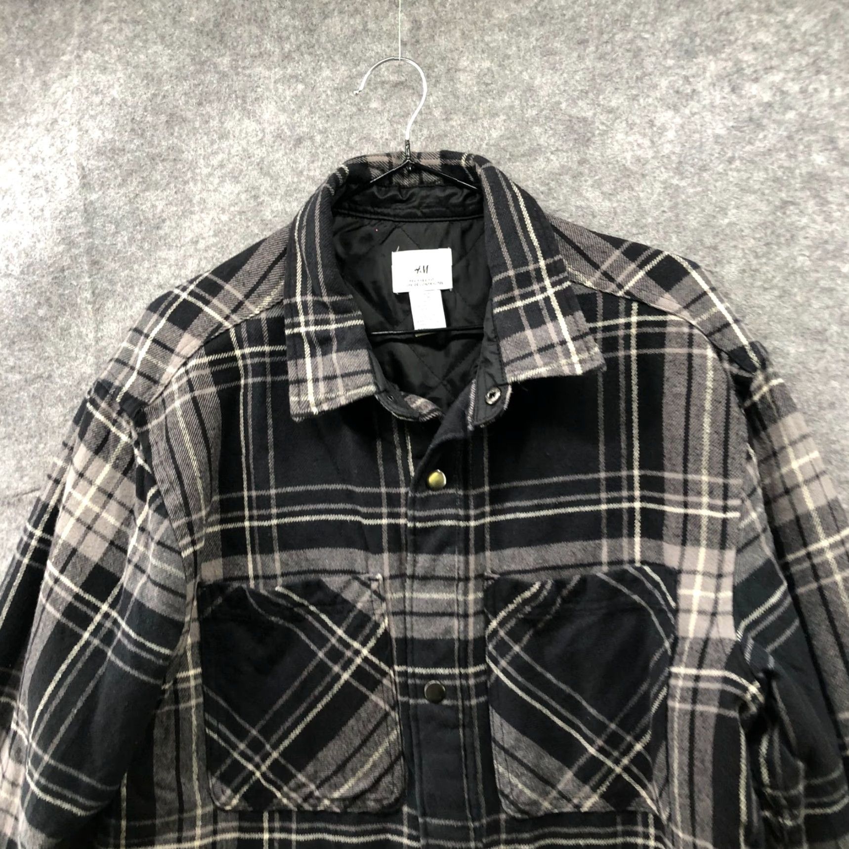 H&M H&M Shacket Mens M Relaxed Fit Gray Plaid Flannel Jacket Padded Overshirt Size US M / EU 48-50 / 2 - 6 Thumbnail