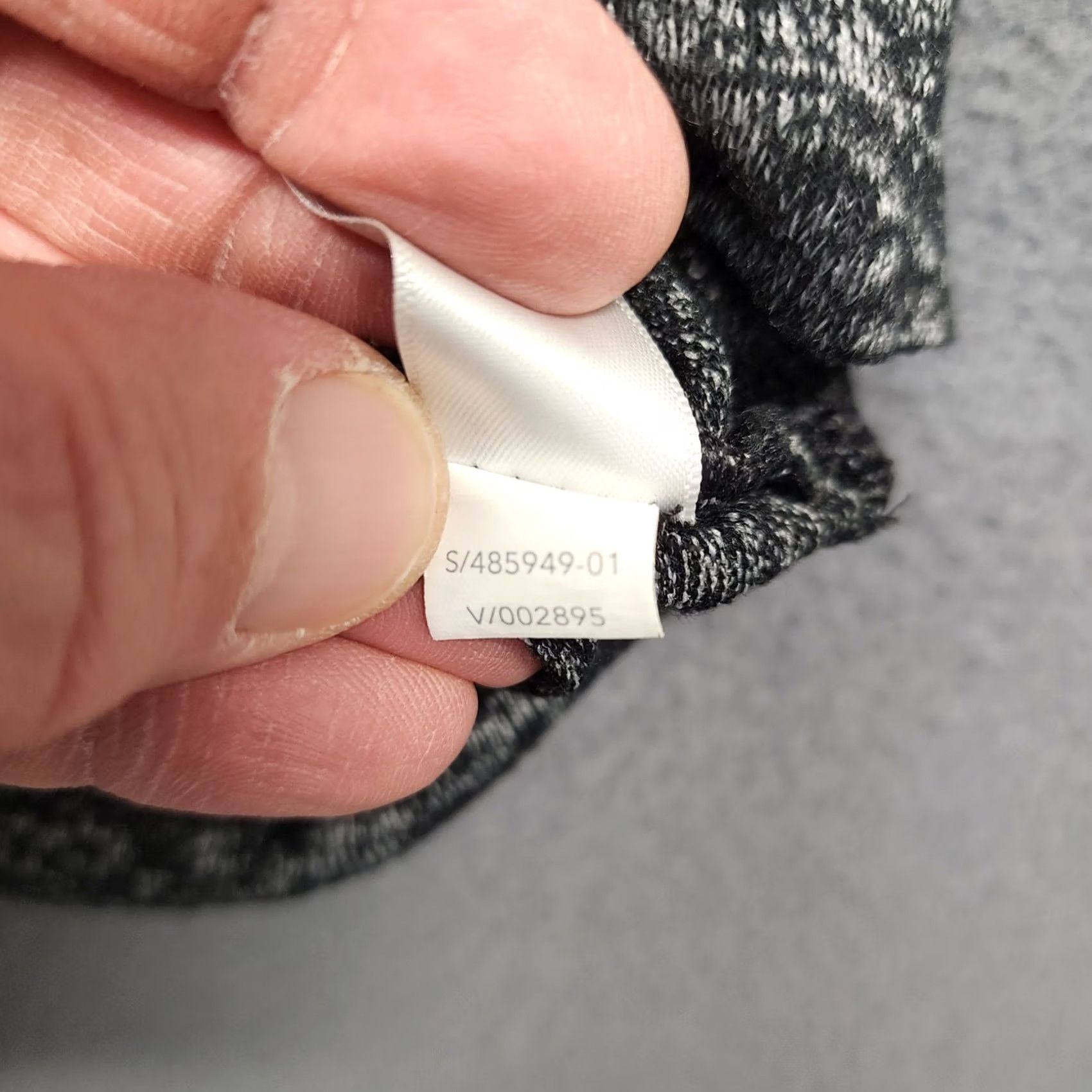 Athleta Athleta Womens Top XS Long Sleeve Stretch Heathered Black Charcoal Size XS / US 0-2 / IT 36-38 - 8 Thumbnail