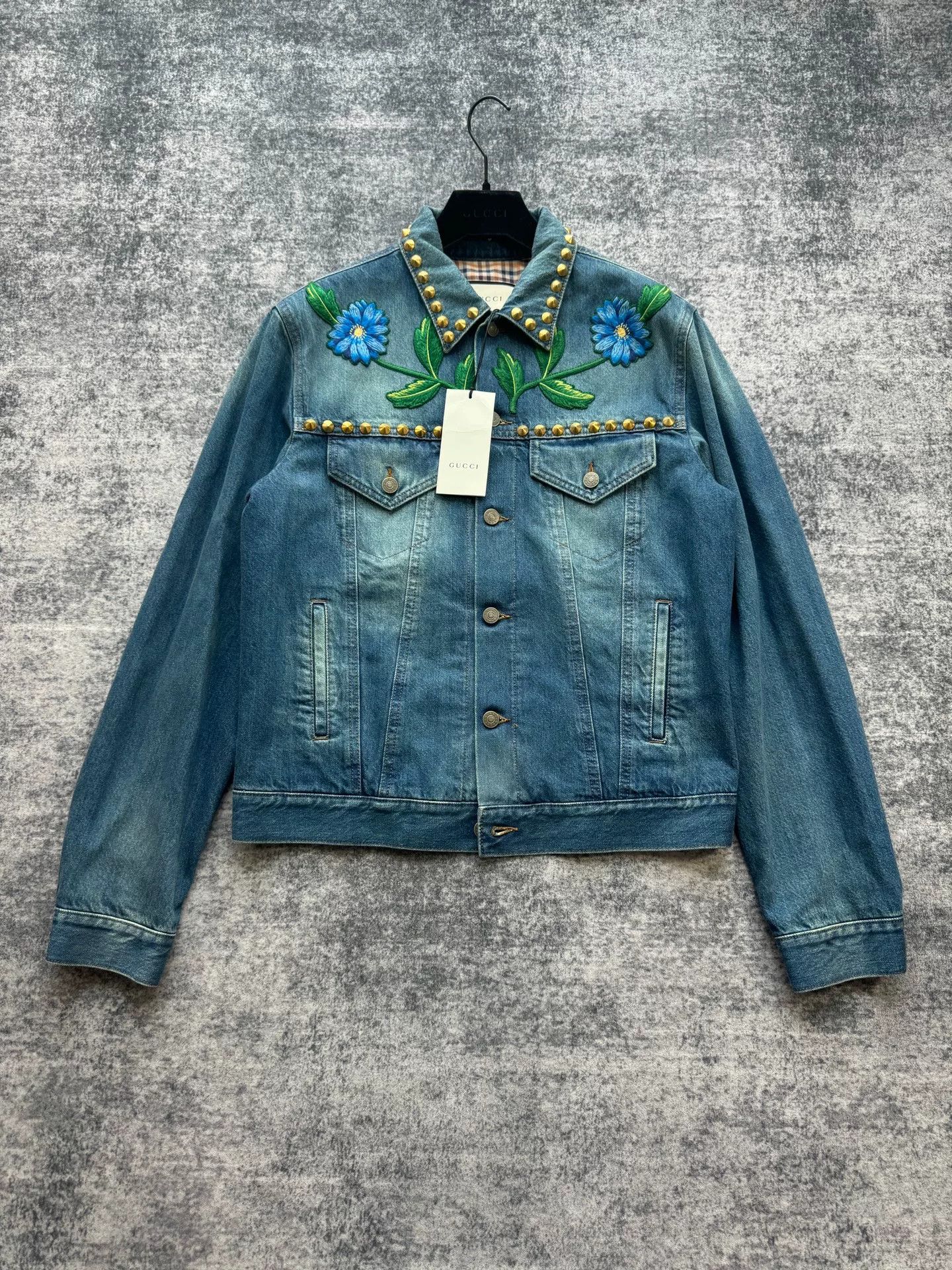 Gucci gucci embellished denim jacket with butterflies Size L / US 10 / IT 46 - 1 Thumbnail