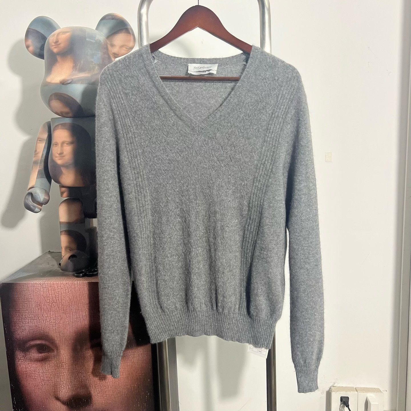 Louis Vuitton Louis Vuitton Knit Wool Sweater M Women Size M / US 6-8 / IT 42-44 - 1 Thumbnail