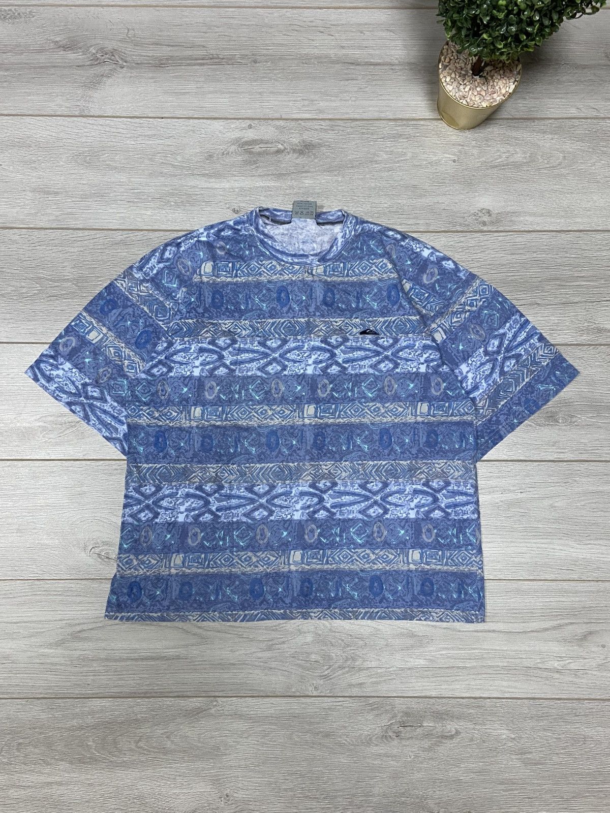 Quicksilver Quiksilver vintage surf over print logo big graphic t-shirt Size US XL / EU 56 / 4 - 1 Thumbnail