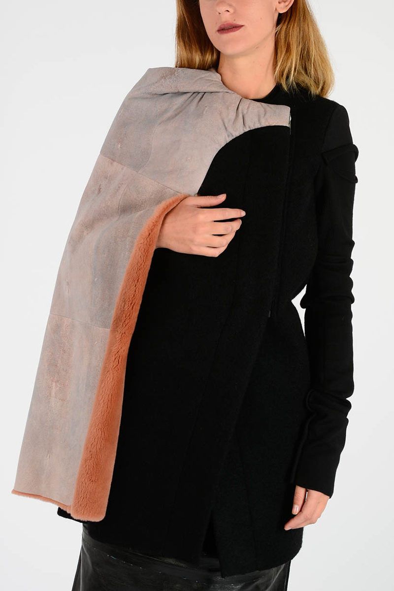 og1mm0724 Virgin Wool Conch Pea Coat in Black