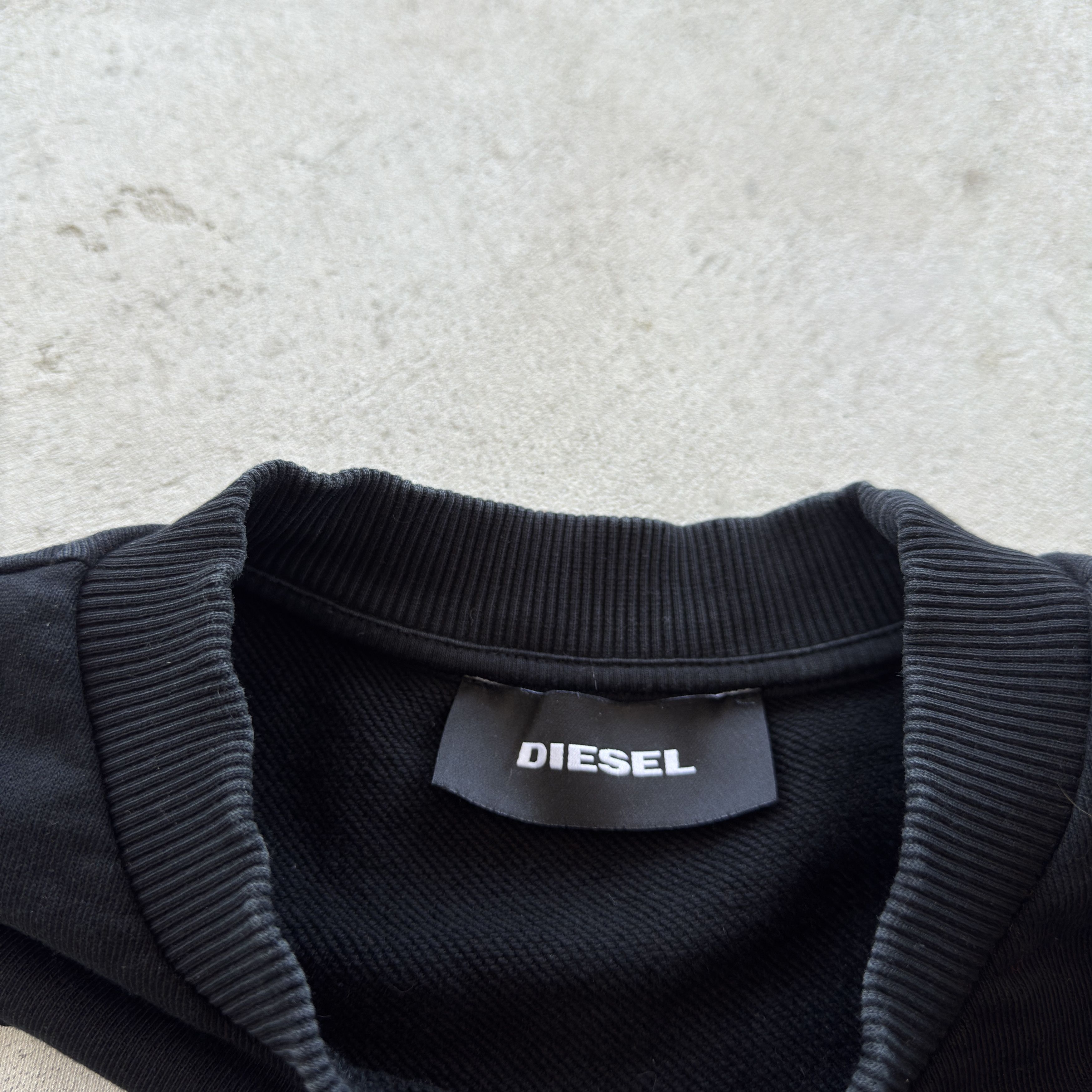 Diesel Diesel Graphic Print Sweatshirt Black Green M Size US M / EU 48-50 / 2 - 7 Thumbnail
