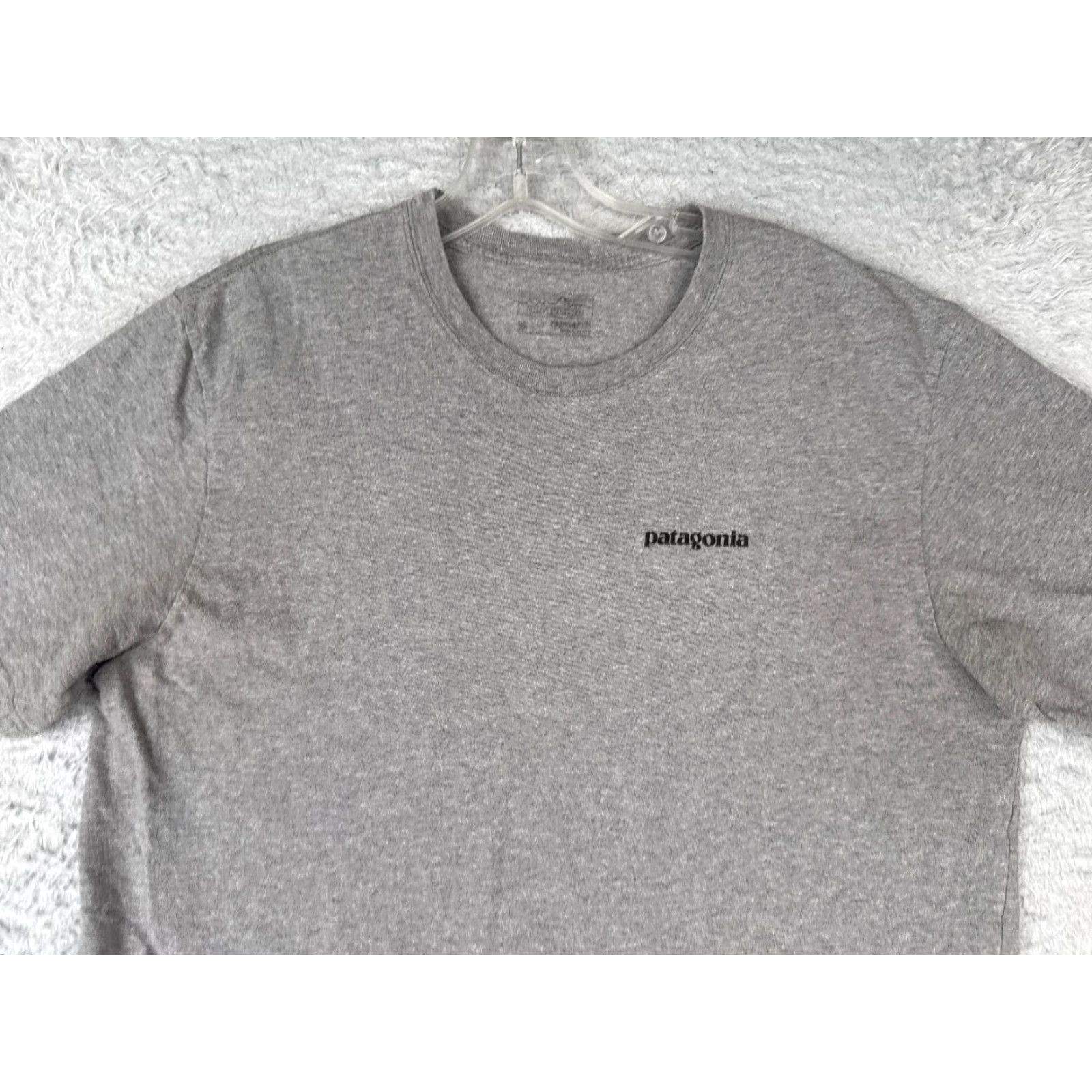 Patagonia Patagonia Shirt Men Medium Gray Short Sleeve Crew Neck Cotton Blend Hike Read T-Shirt Regular Size US M / EU 48-50 / 2 - 4 Thumbnail