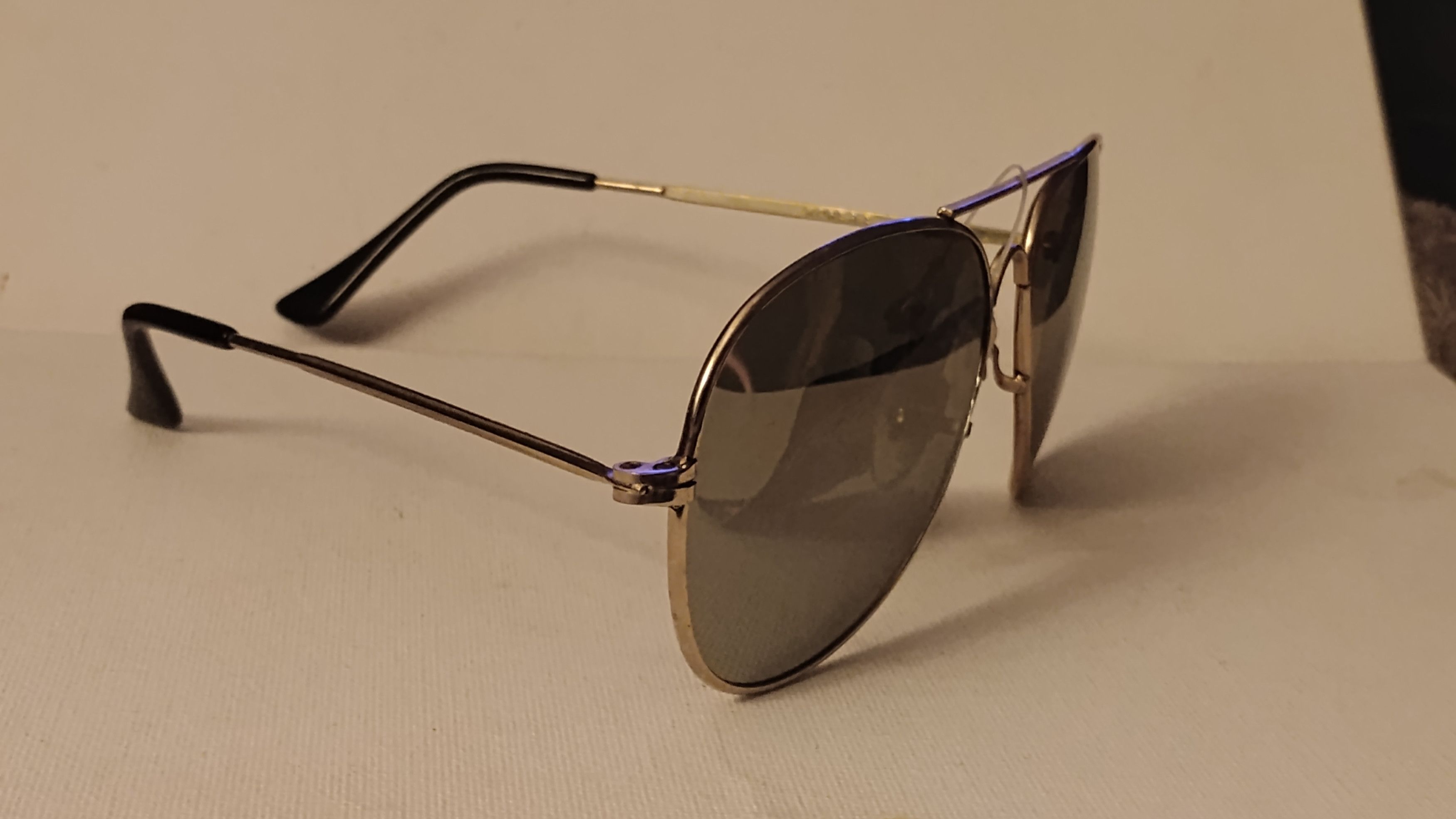 Foster Grant Vintage Foster Grant Gold Sunglasses NOS Size ONE SIZE - 6 Thumbnail