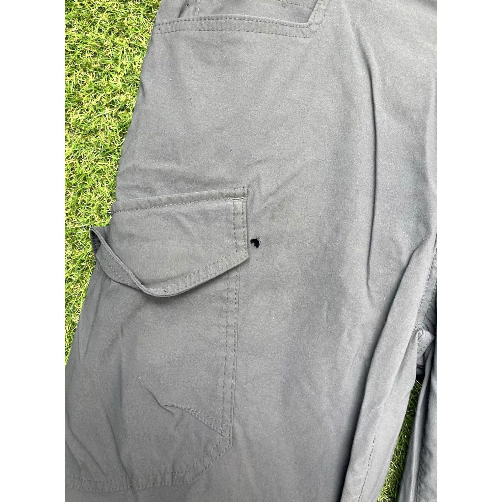 Eddie Bauer Eddie Bauer Travex Pants Mens 34x32 Nylon Rip Stop Grey Hike Convertible Chino Regular Straight Pocket Size US 34 / EU 50 - 6 Thumbnail