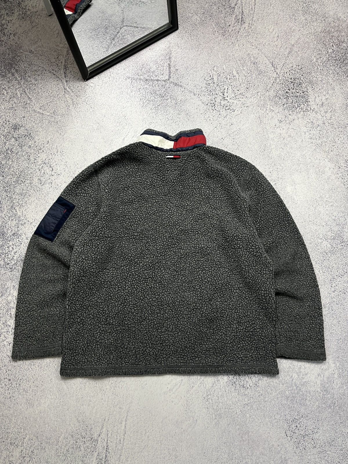 Tommy Hilfiger Vintage 00’s Tommy Hilfiger Fleece Sherpa Jacket Big Logo Size US L / EU 52-54 / 3 - 11 Thumbnail