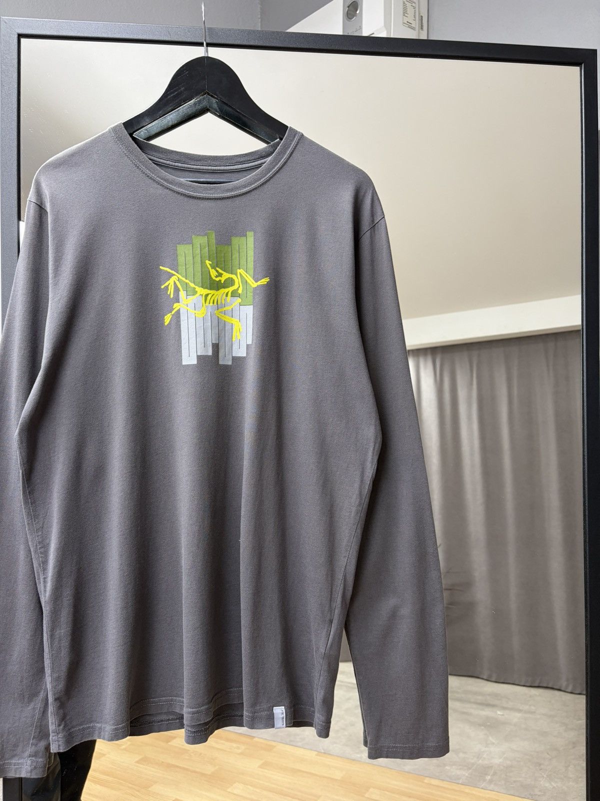 Arc'teryx Arc’teryx Graphic Longsleeve Shirt Grey Techwear Y2K Tee Size US L / EU 52-54 / 3 - 3 Thumbnail