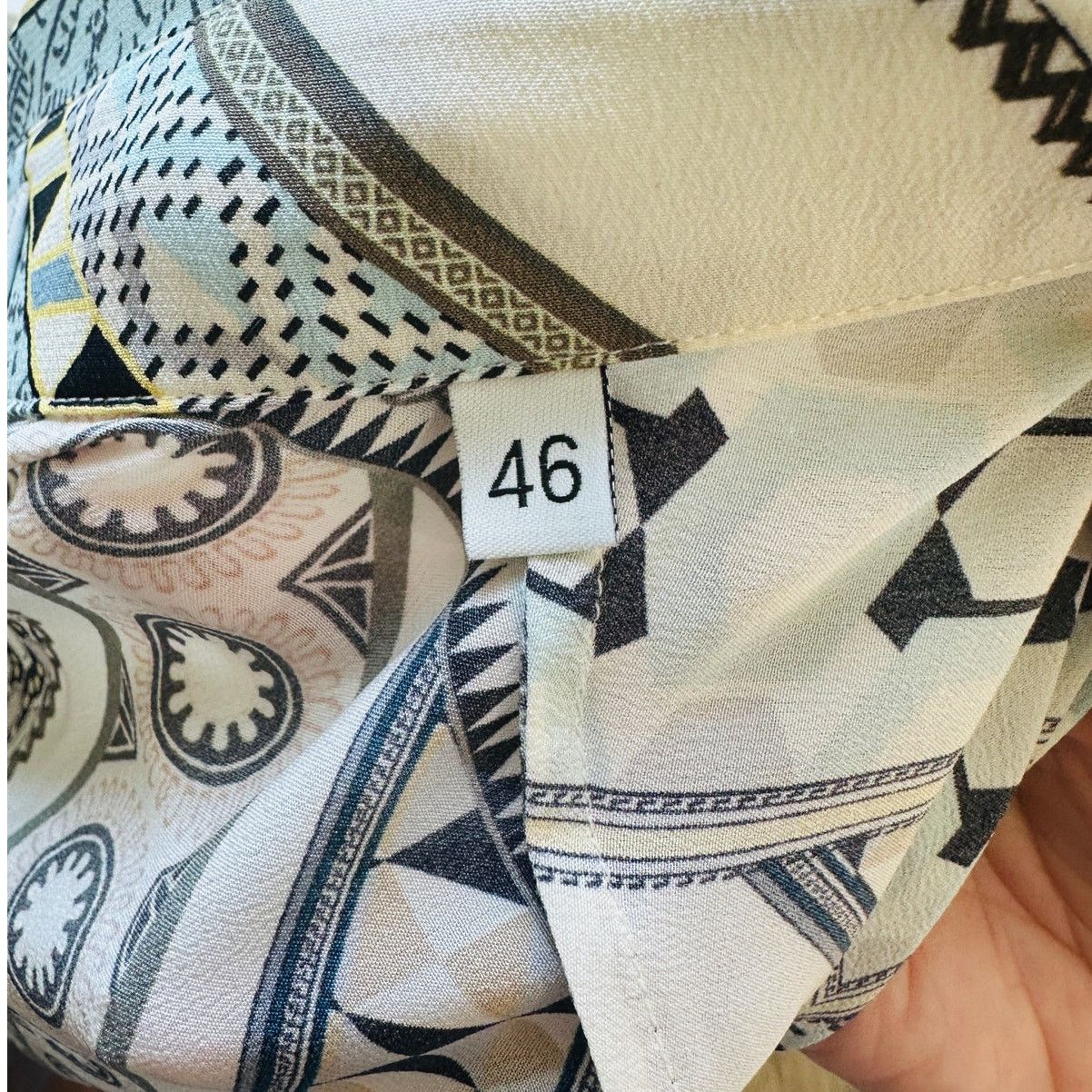 Etro ETRO Cream Blue Multi Geometric Print Collar Blouse 46 / L Size L / US 10 / IT 46 - 14 Thumbnail