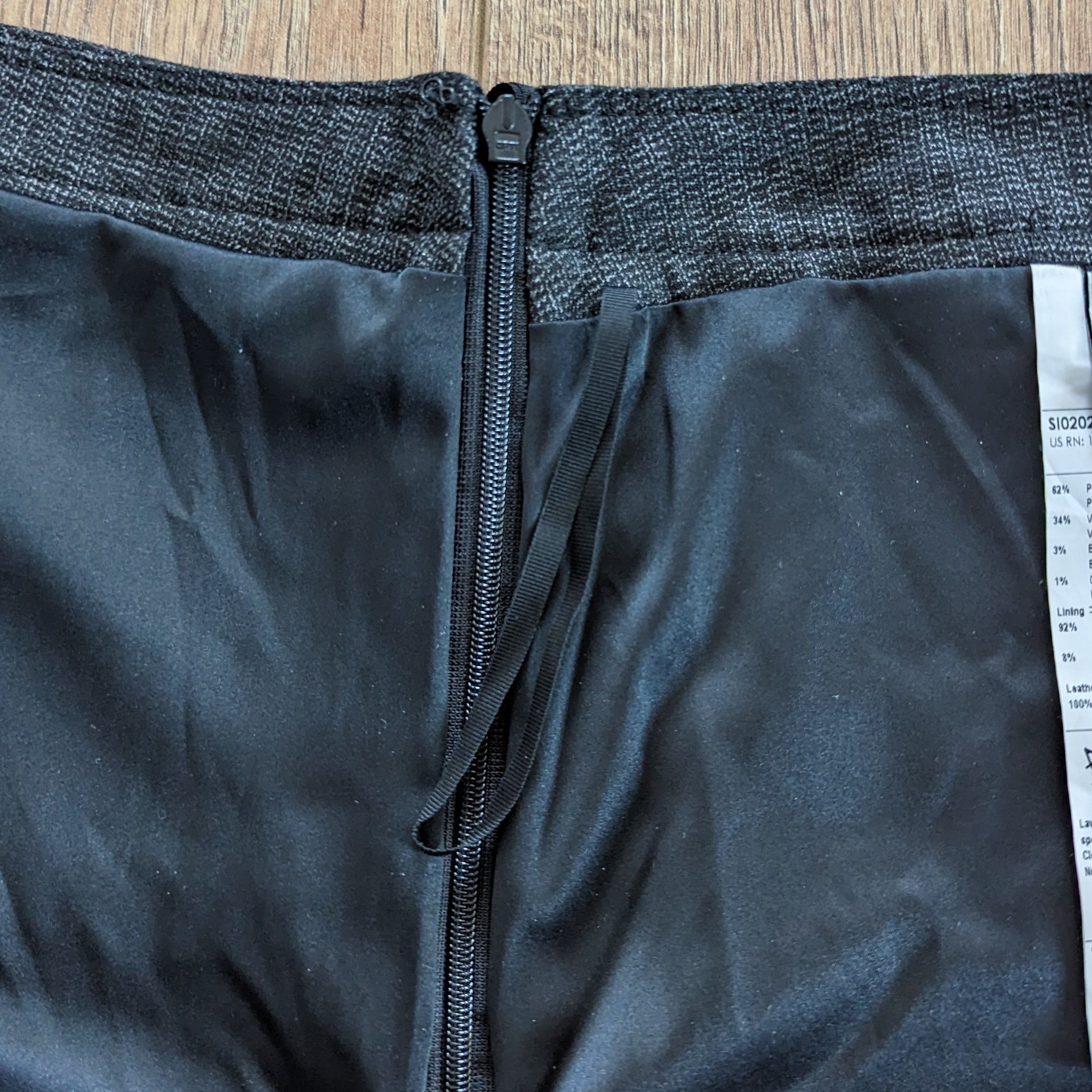 Dolce & Gabbana Dolce & Gabbana Mini Skirt Leather Applic 38 M Made In Italy Size 26" / US 2 / IT 38 - 13 Thumbnail