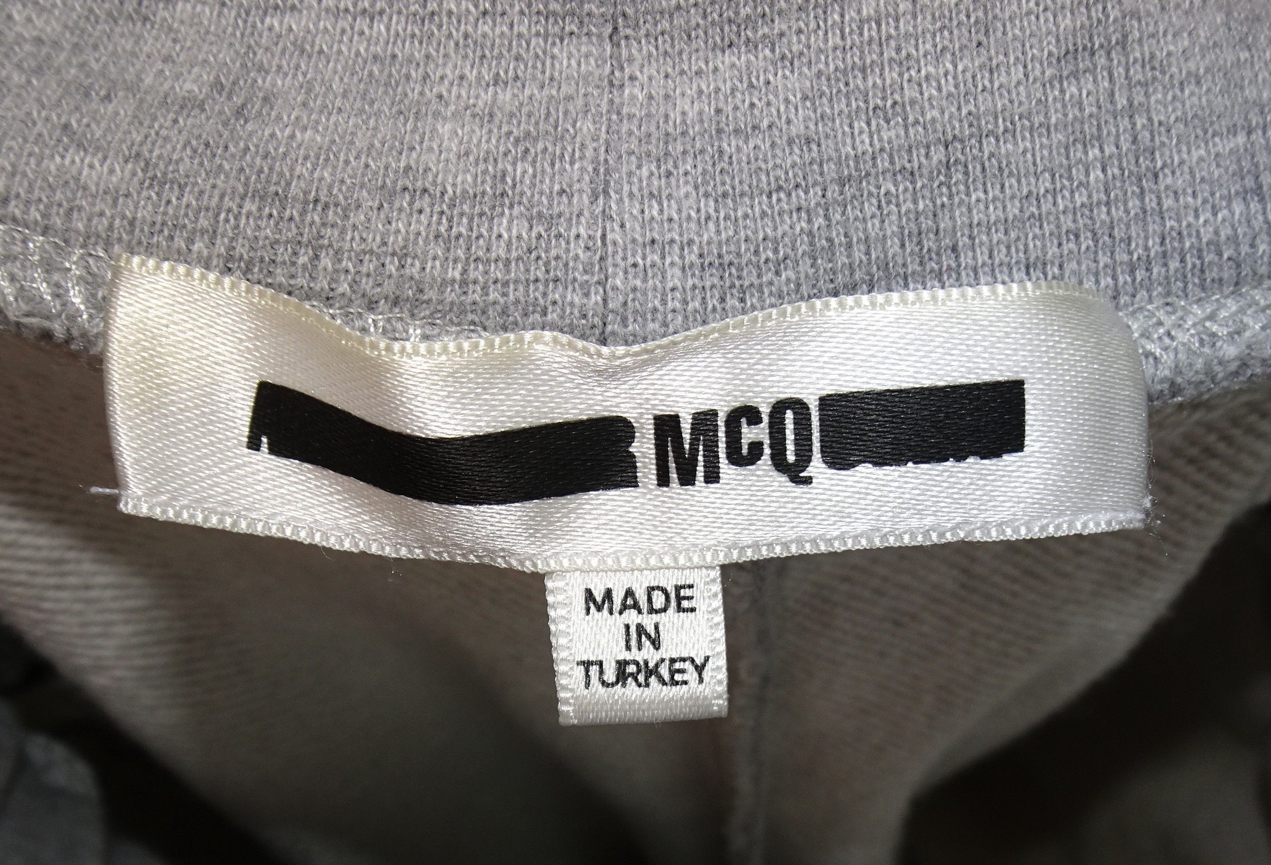 Alexander McQueen MCQ BY ALEXANDER McQUEEN REPEAT LOGO SWEATPANTS Size US 30 / EU 46 - 2 Thumbnail