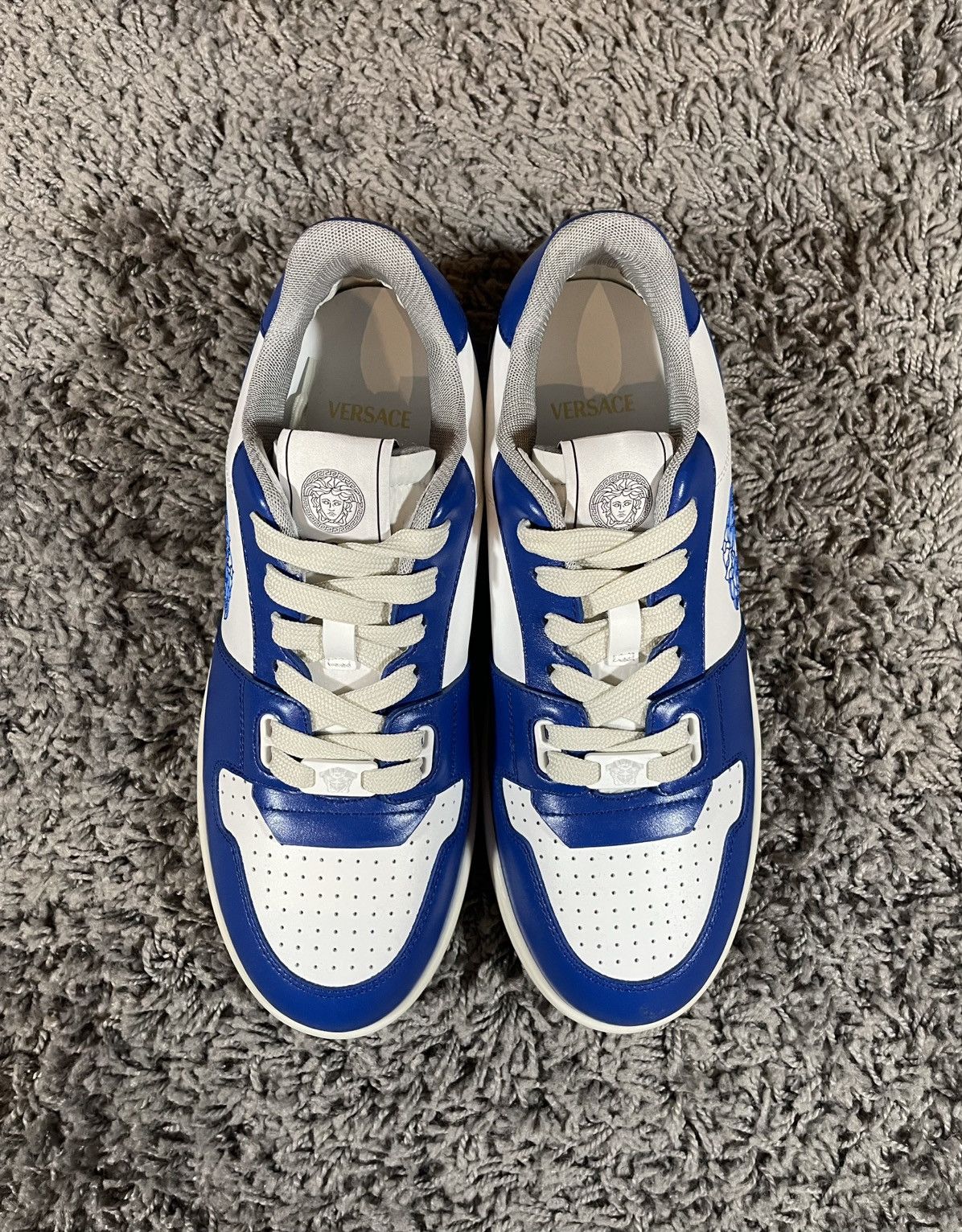 Versace Versace Medusa Logo Leather Sneakers White Blue Size US 8.5 / EU 41-42 - 2 Thumbnail