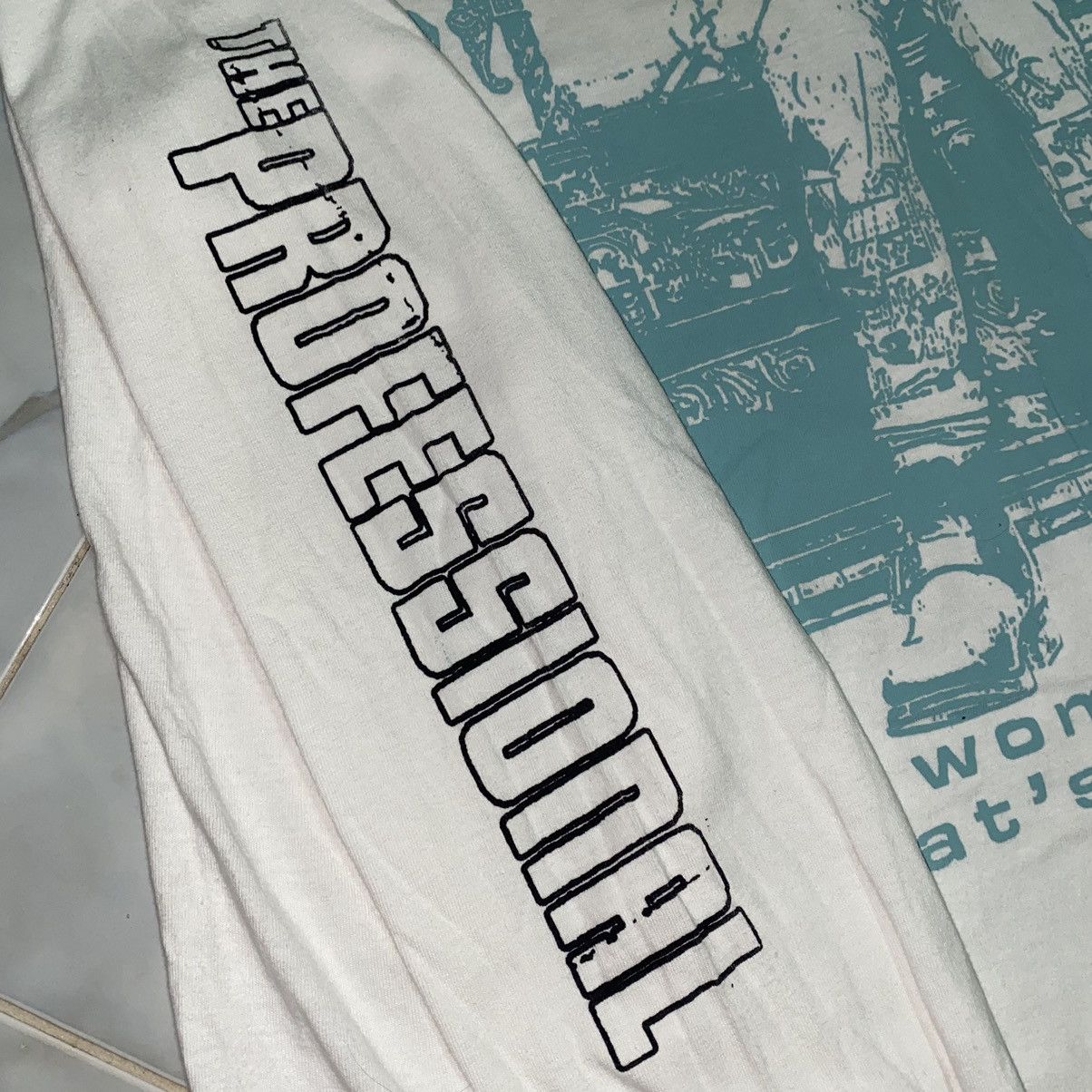 Vintage LEON THE PROFESSIONAL HANDPRINT Size US XXL / EU 58 / 5 - 6 Thumbnail