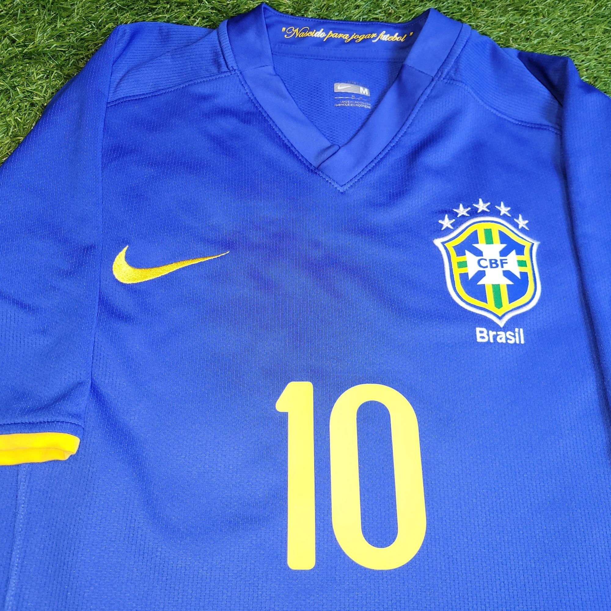 Nike Ronaldinho Brazil 2008 Away Soccer Jersey Shirt M SKU# 25895 Size US M / EU 48-50 / 2 - 4 Thumbnail