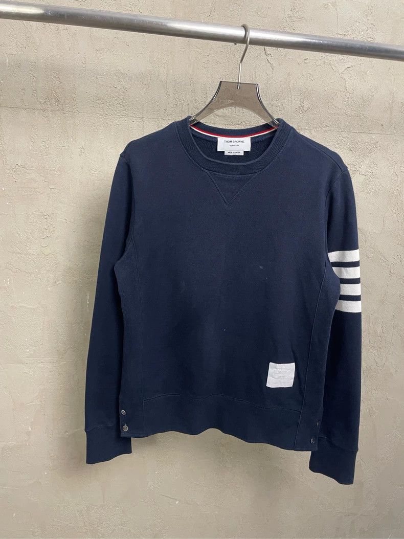Thom Browne Thom browne Dark blue four-striped round-neck sweatshirt 25 Size US S / EU 44-46 / 1 - 1 Thumbnail
