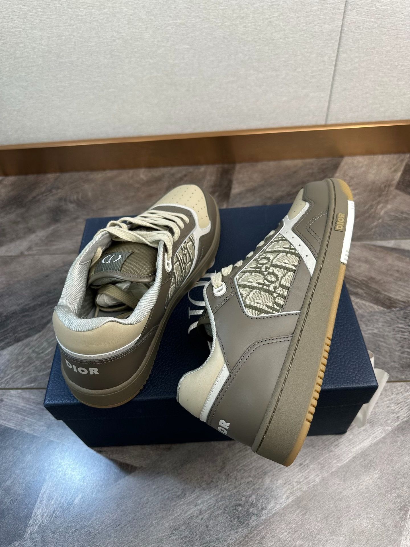 Dior Dior B27 Low-Top Logo Sneakers Size US 9 / EU 42 - 1 Thumbnail